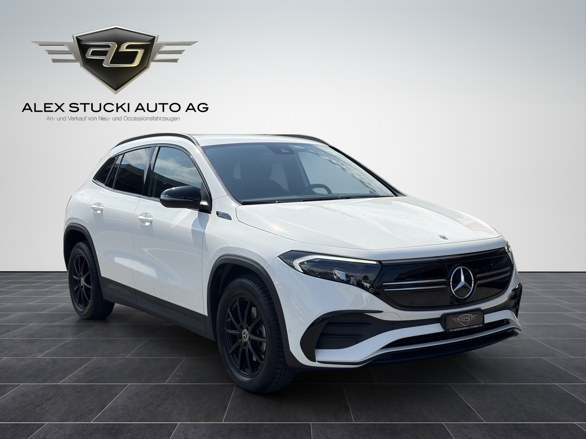 MERCEDES-BENZ EQA 250 AMG Line-image-0