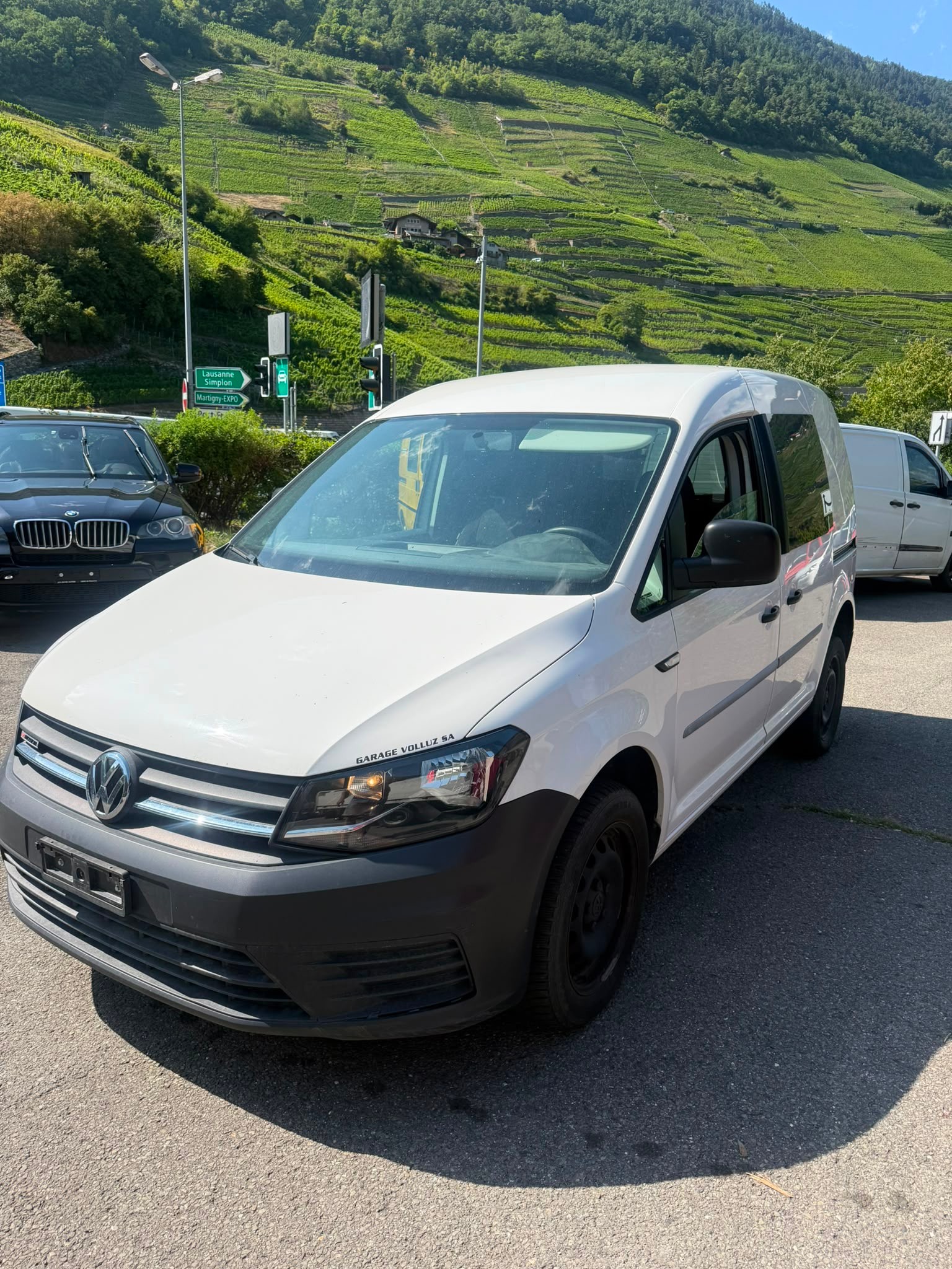 VW Caddy 2.0TDI 4Motion BlueMotion Technology-image-0