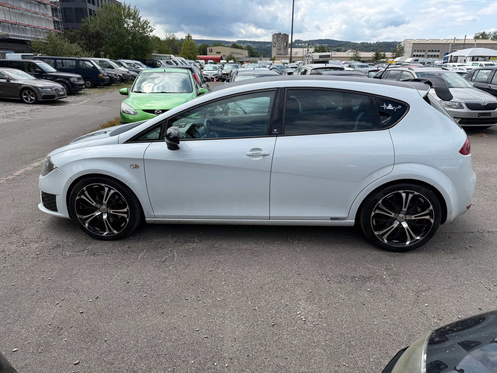 SEAT Leon 2.0 TSI FR-image-3