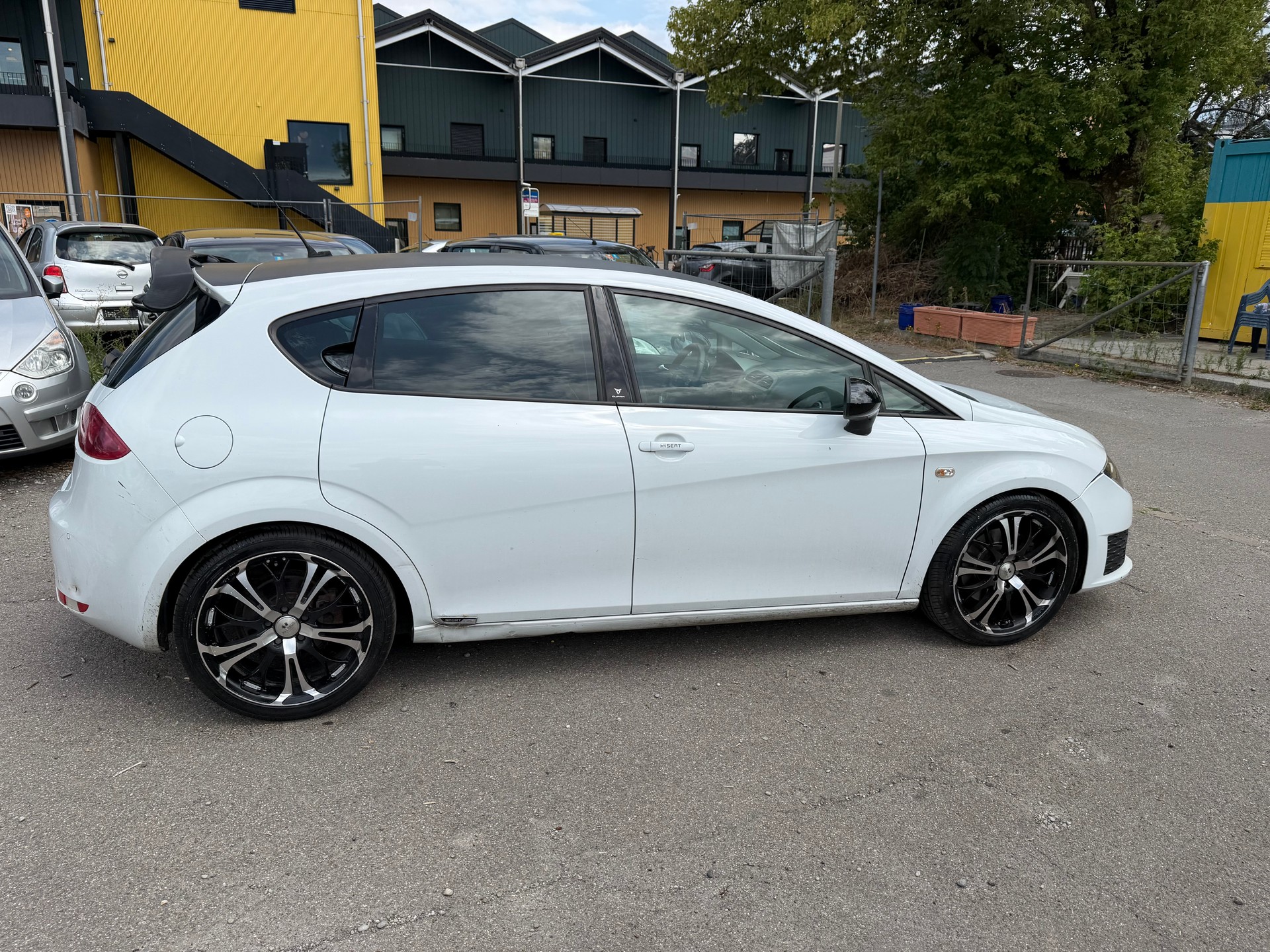 SEAT Leon 2.0 TSI FR-image-7