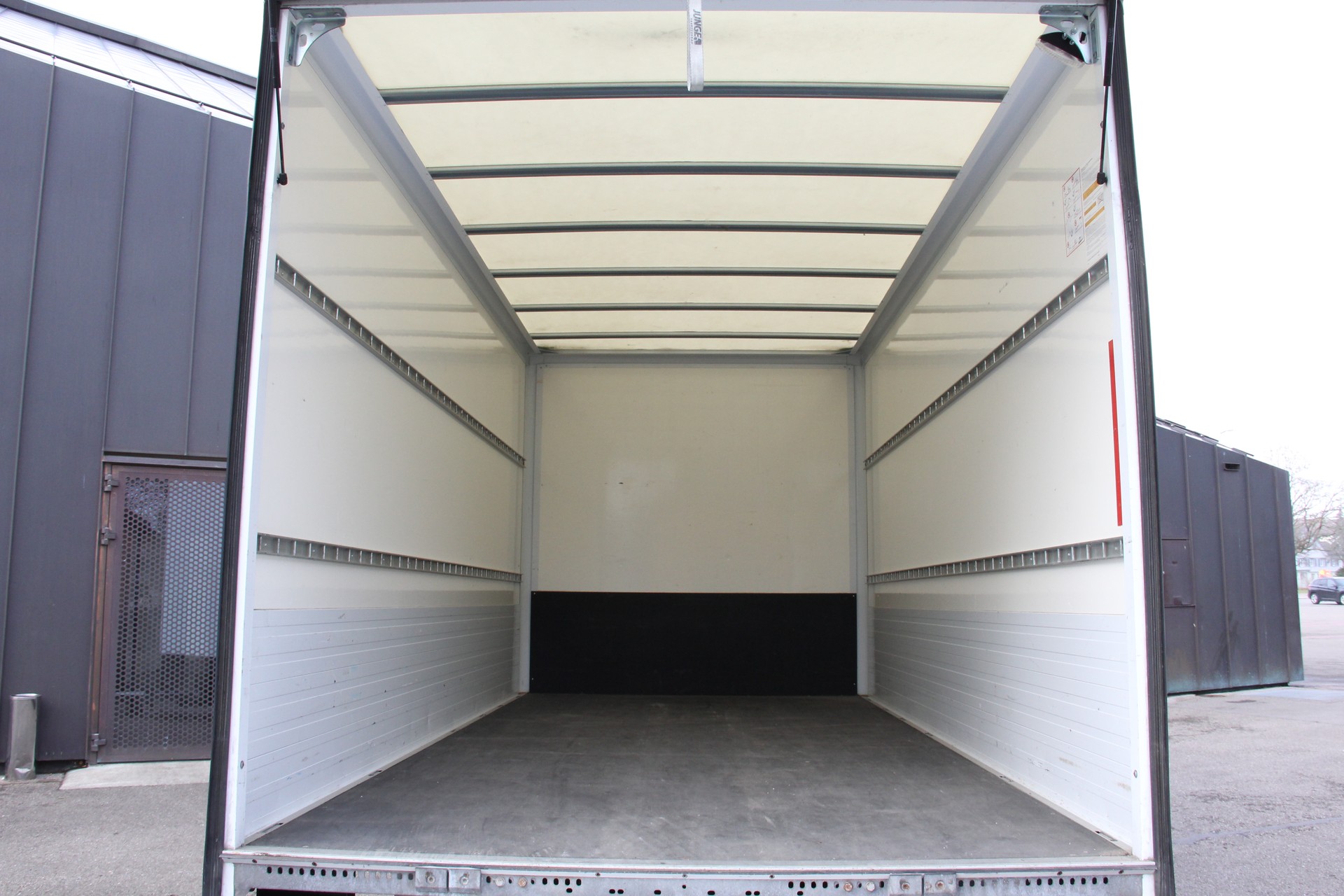 IVECO 35 S 16 A8 **AUTOMAT** **HEBEBÜHNE** **RÜCKFAHRKAMERA** **KLIMAAUTOMATIK** °°SOFORT-VERFÜGBAR°°-image-7