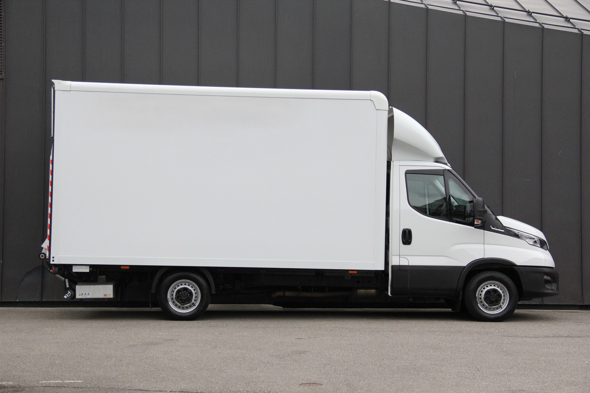 IVECO 35 S 16 A8 **AUTOMAT** **HEBEBÜHNE** **RÜCKFAHRKAMERA** **KLIMAAUTOMATIK** °°SOFORT-VERFÜGBAR°°-image-3