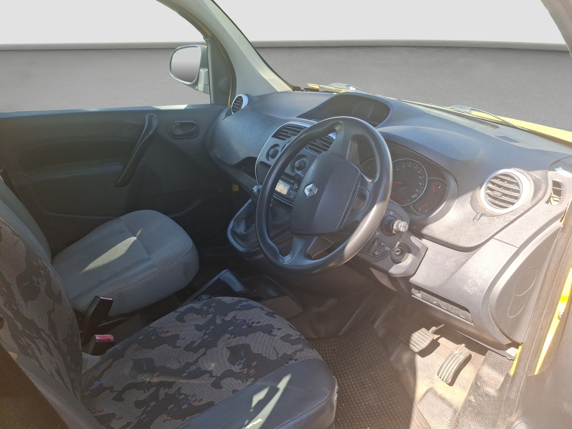 RENAULT Kangoo Medium 1.6 105 Business A-image-2