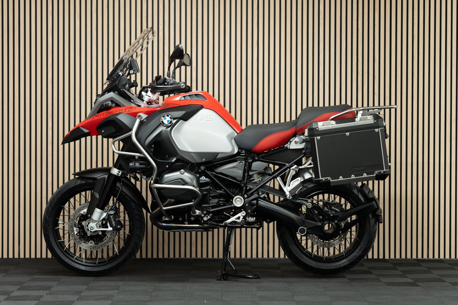 BMW R 1200 GS Adventure-showroom-element-1