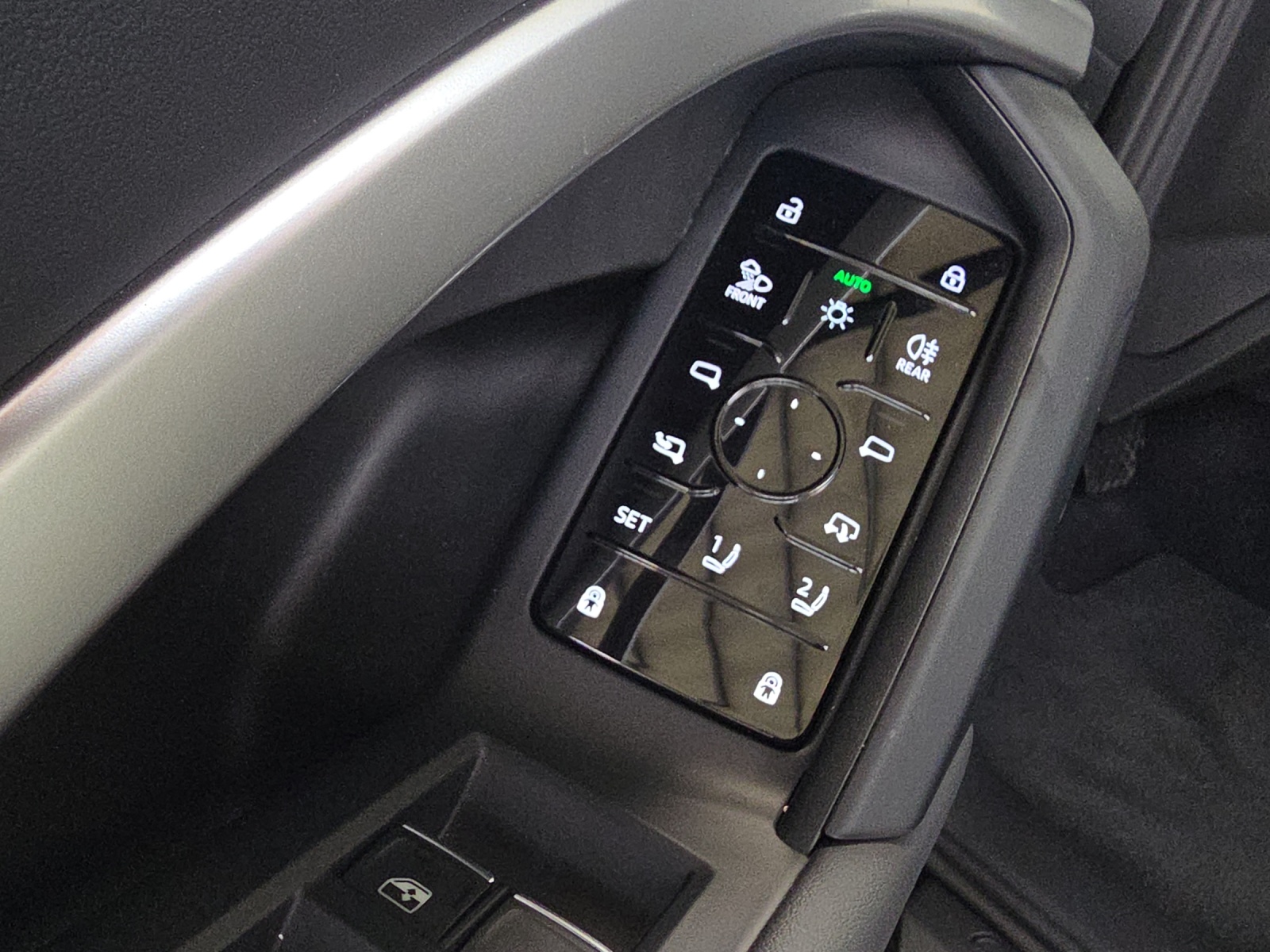 AUDI Q5 TDI quattro 150 kW S-tronic-image-14