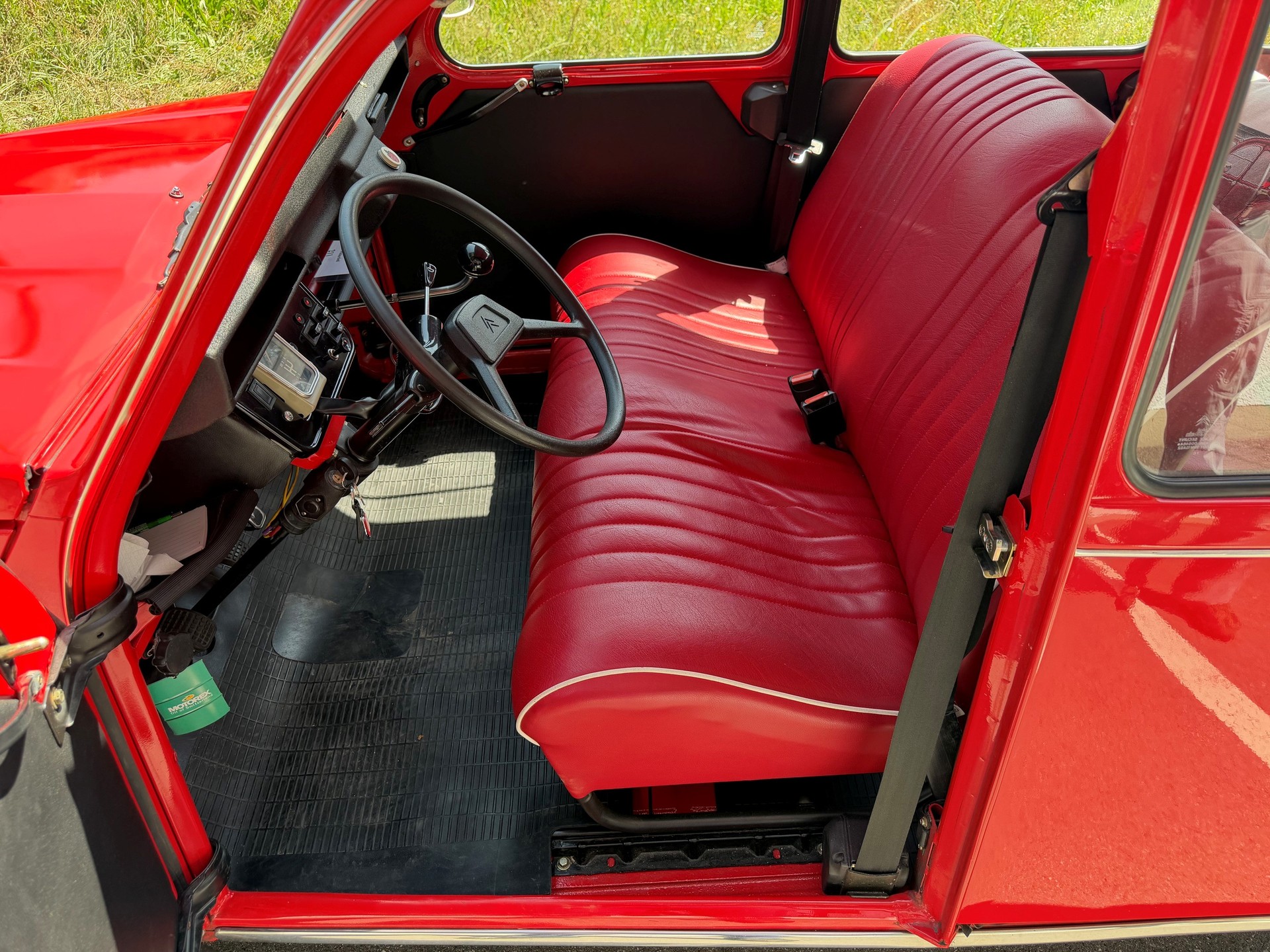 CITROEN 2CV6 Spécial (Club)-image-7