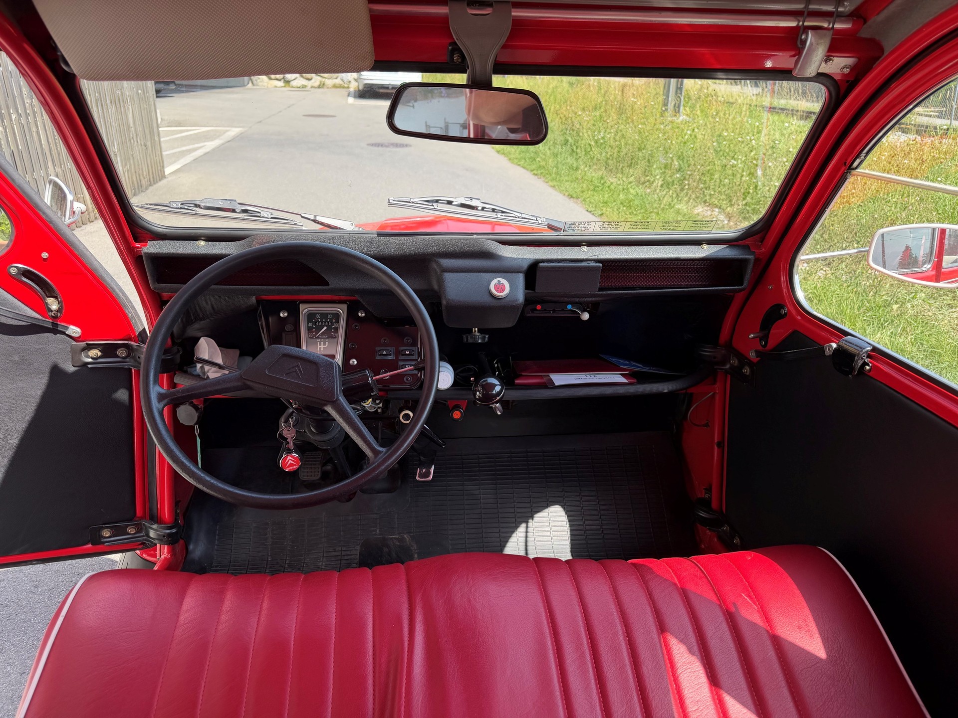 CITROEN 2CV6 Spécial (Club)-image-8