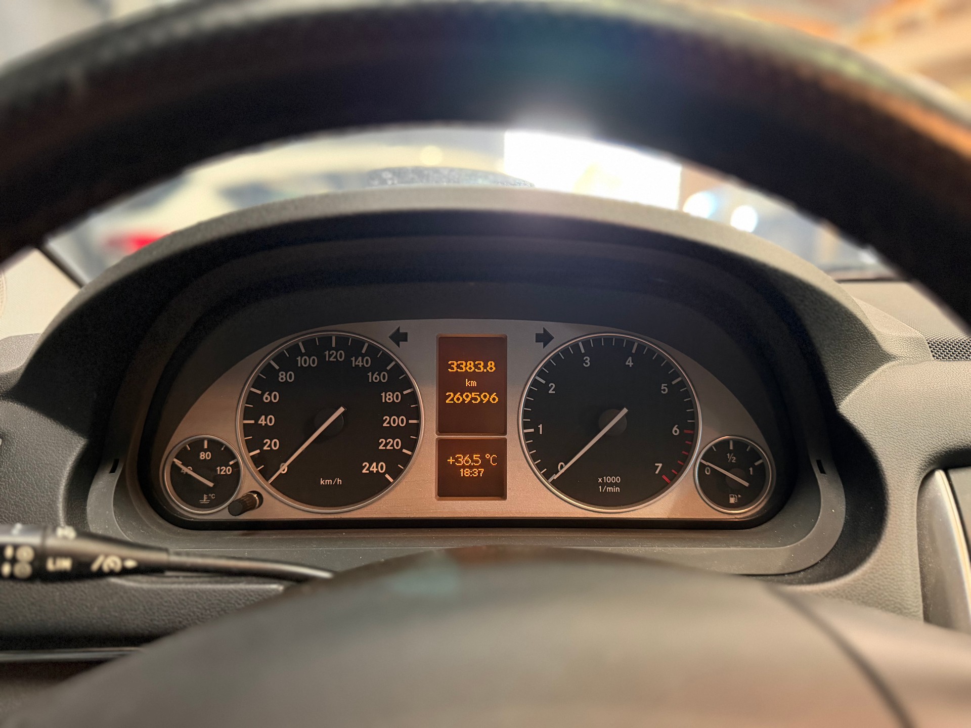 MERCEDES-BENZ B 180 BlueEfficiency My Star-image-12