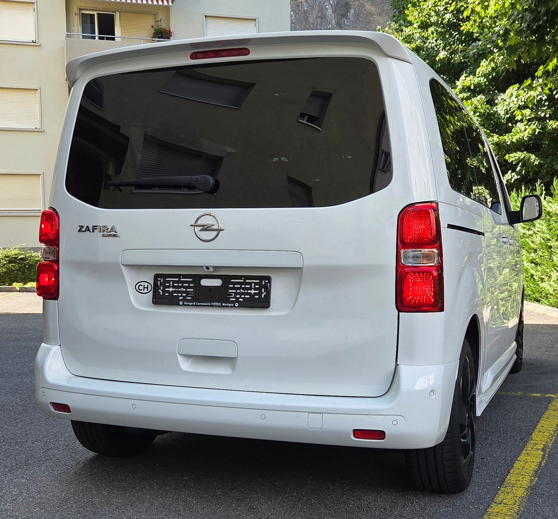 OPEL Zafira Life 2.0 CDTI 150 Business Edition M-image-3