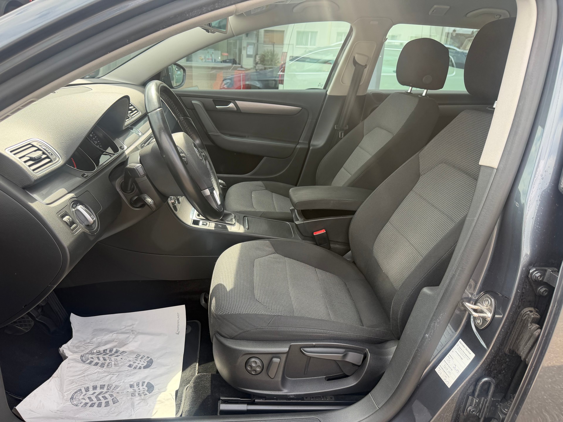 VW Passat Variant 2.0 TDI BMT Comfortline 4M-image-10