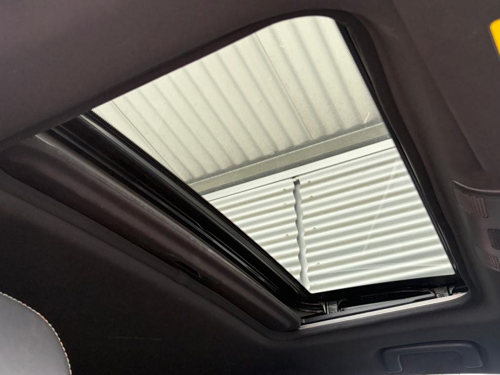 MITSUBISHI Outlander 2.4 PHEV Diamond 4WD Automatic-image-11