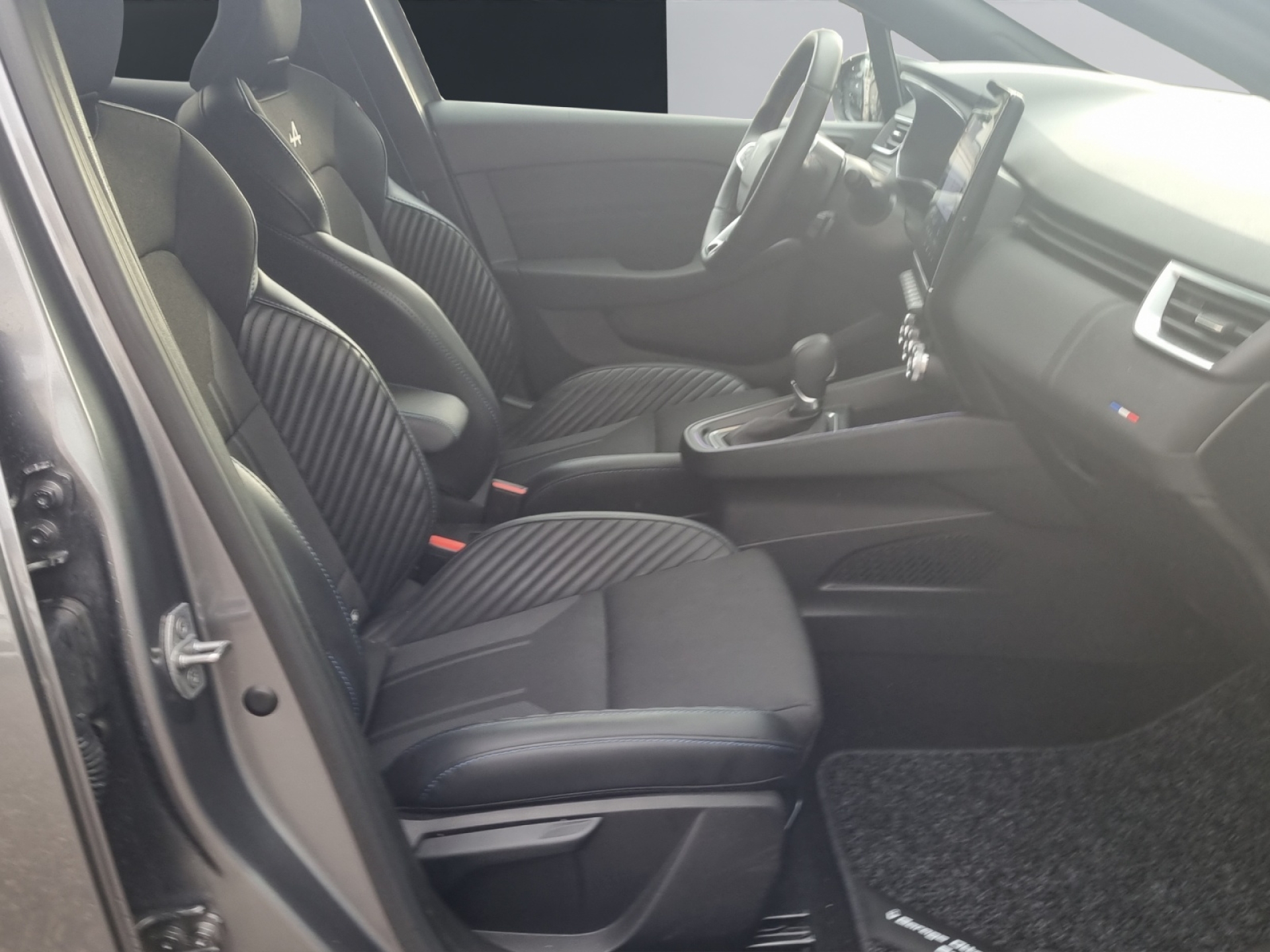 RENAULT Clio 1.6 E-Tech esprit Alpine-image-11