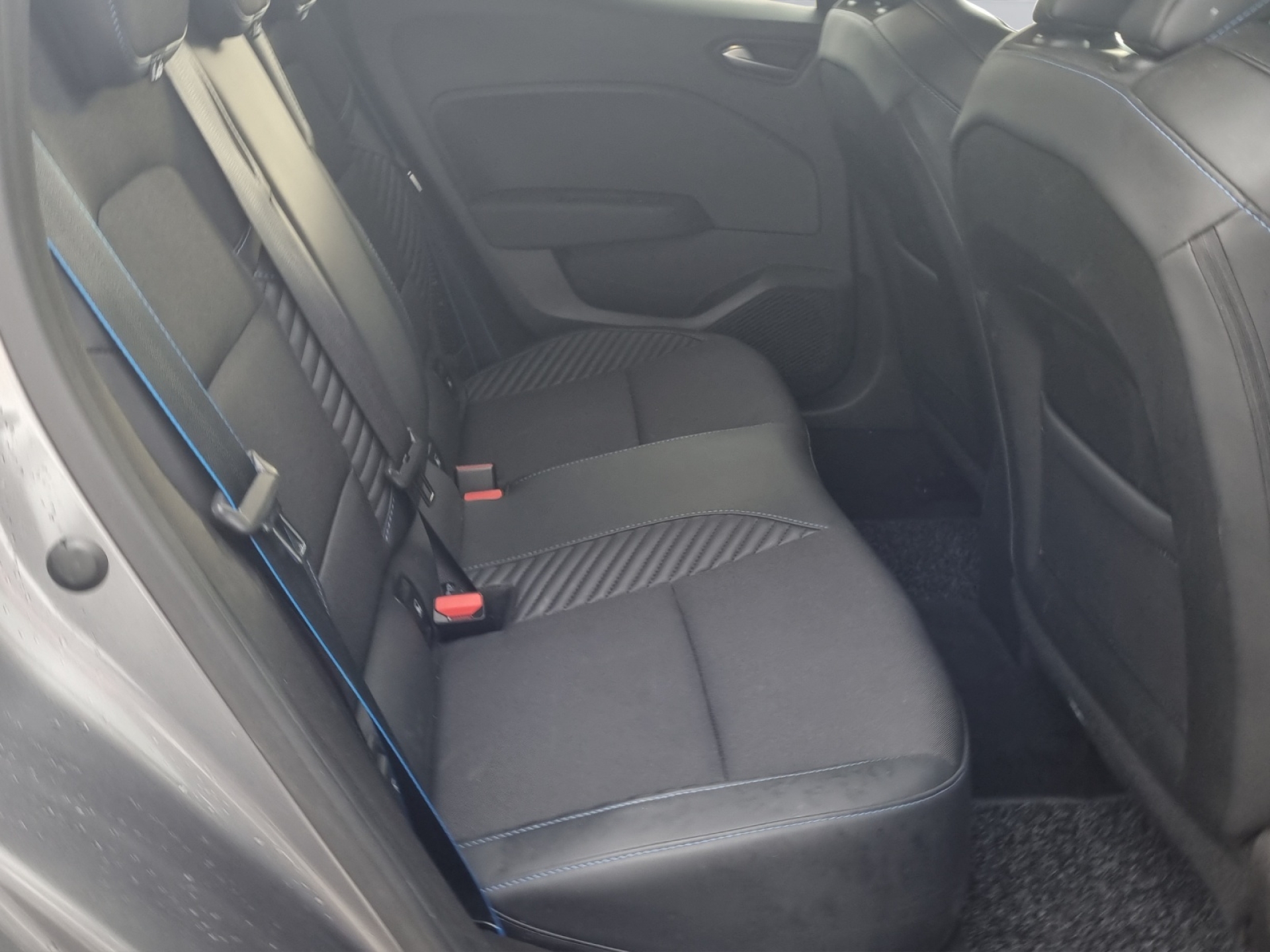 RENAULT Clio 1.6 E-Tech esprit Alpine-image-12