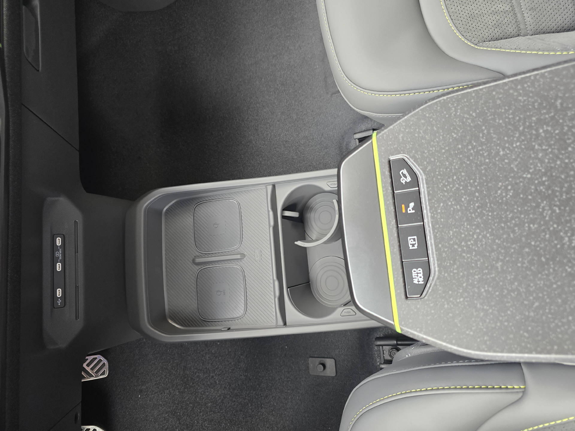 KIA EV3 81 kWh GT 4x4-image-12