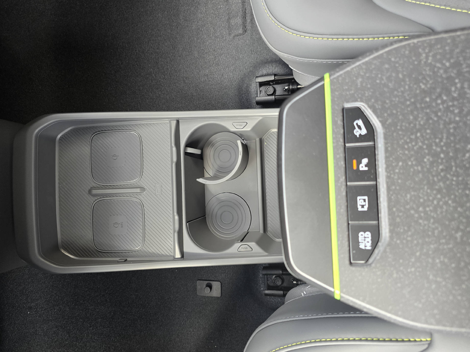 KIA EV3 81 kWh GT 4x4-image-13