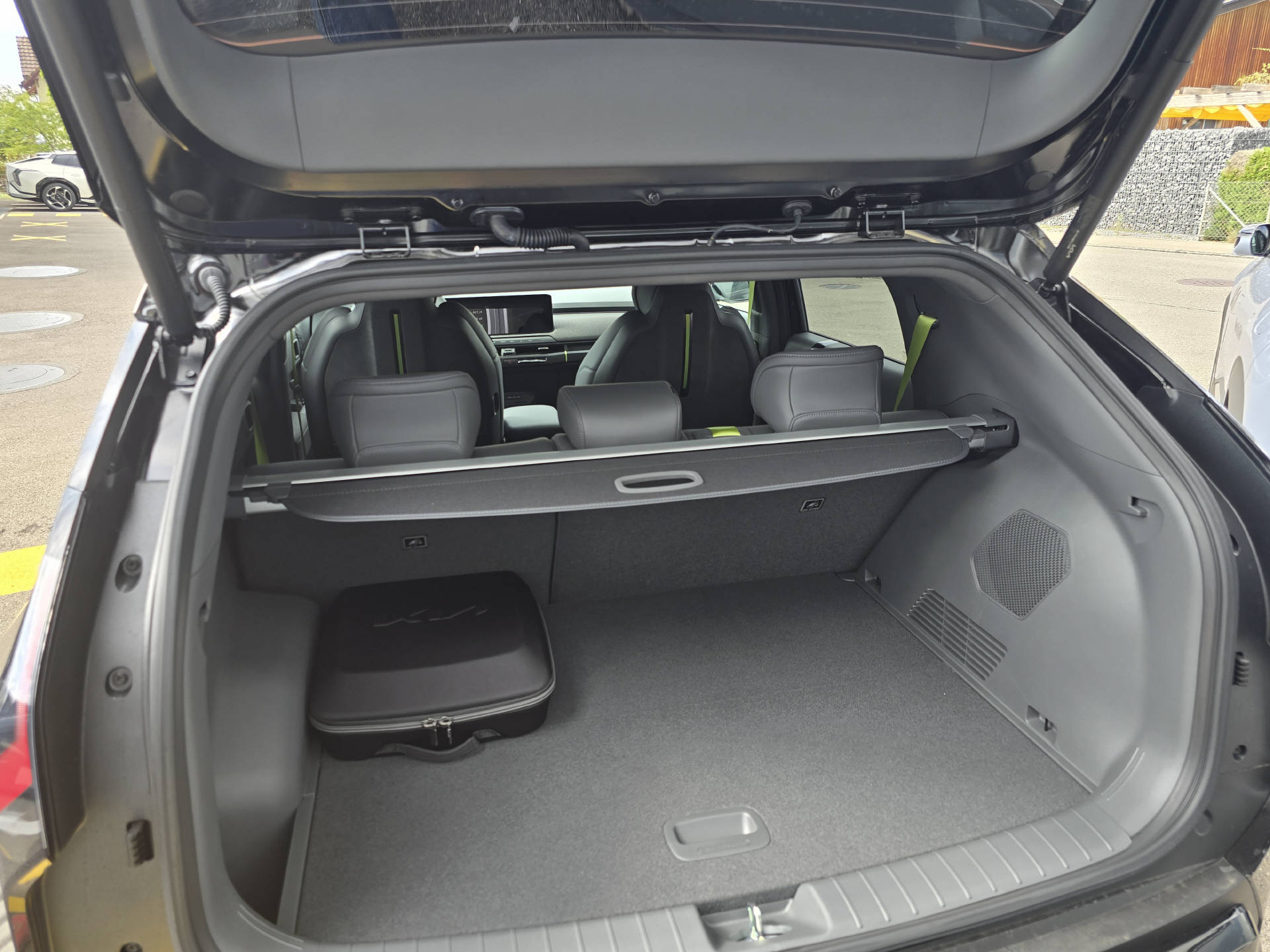 KIA EV3 81 kWh GT 4x4-image-4