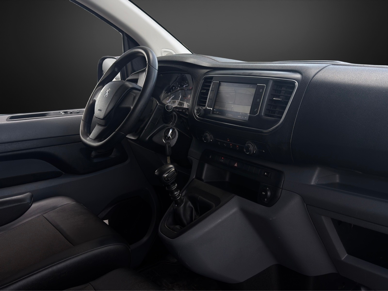 PEUGEOT Expert 2.0 BlueHDi 150 S&S Premium Standard mit 150 PS * 3-Plätzer *-image-9