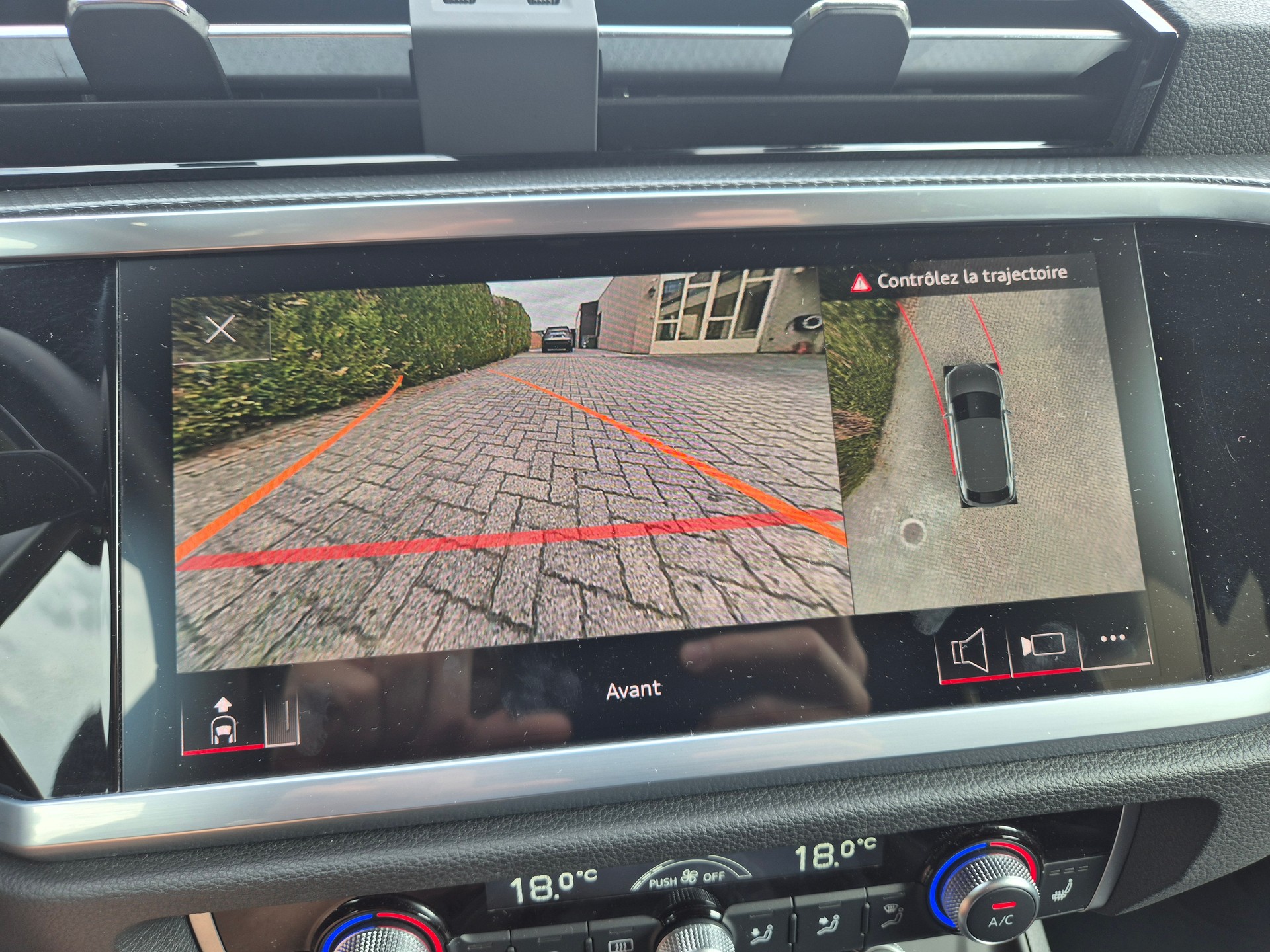 AUDI Q3 Sportback 45 TFSI e S line S-tronic-image-13