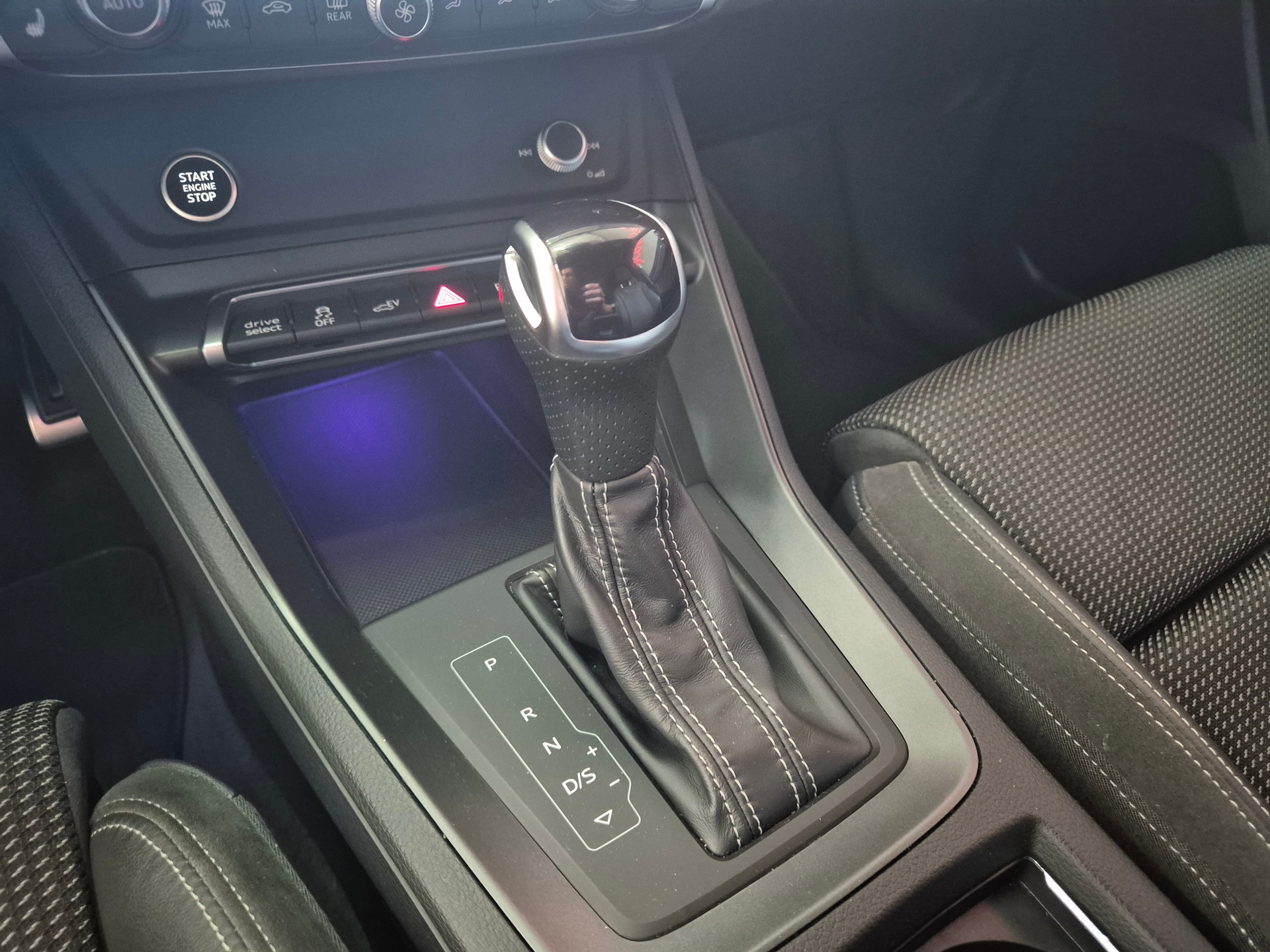 AUDI Q3 Sportback 45 TFSI e S line S-tronic-image-14