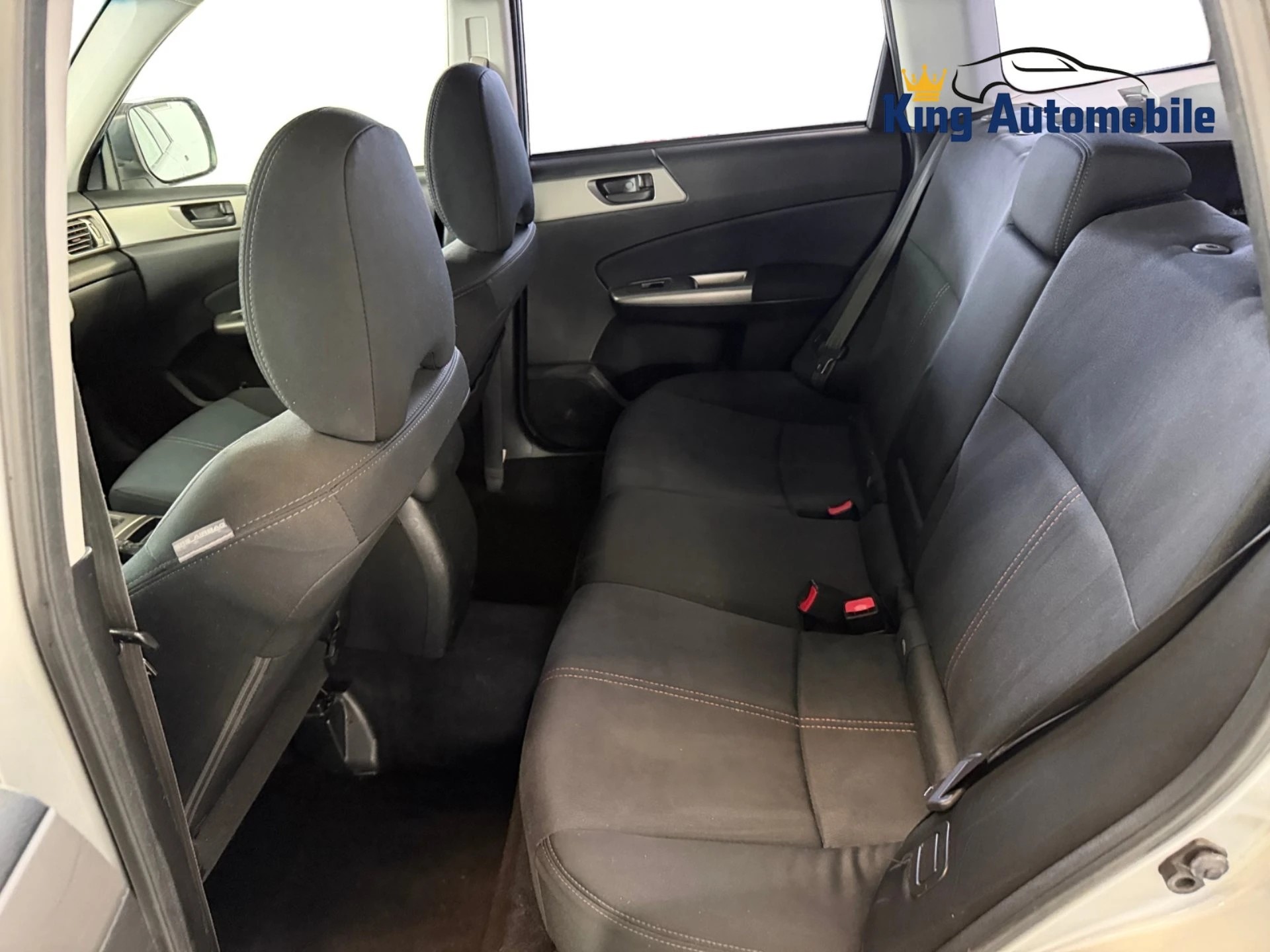 SUBARU Forester 2.0D X Swiss-image-9