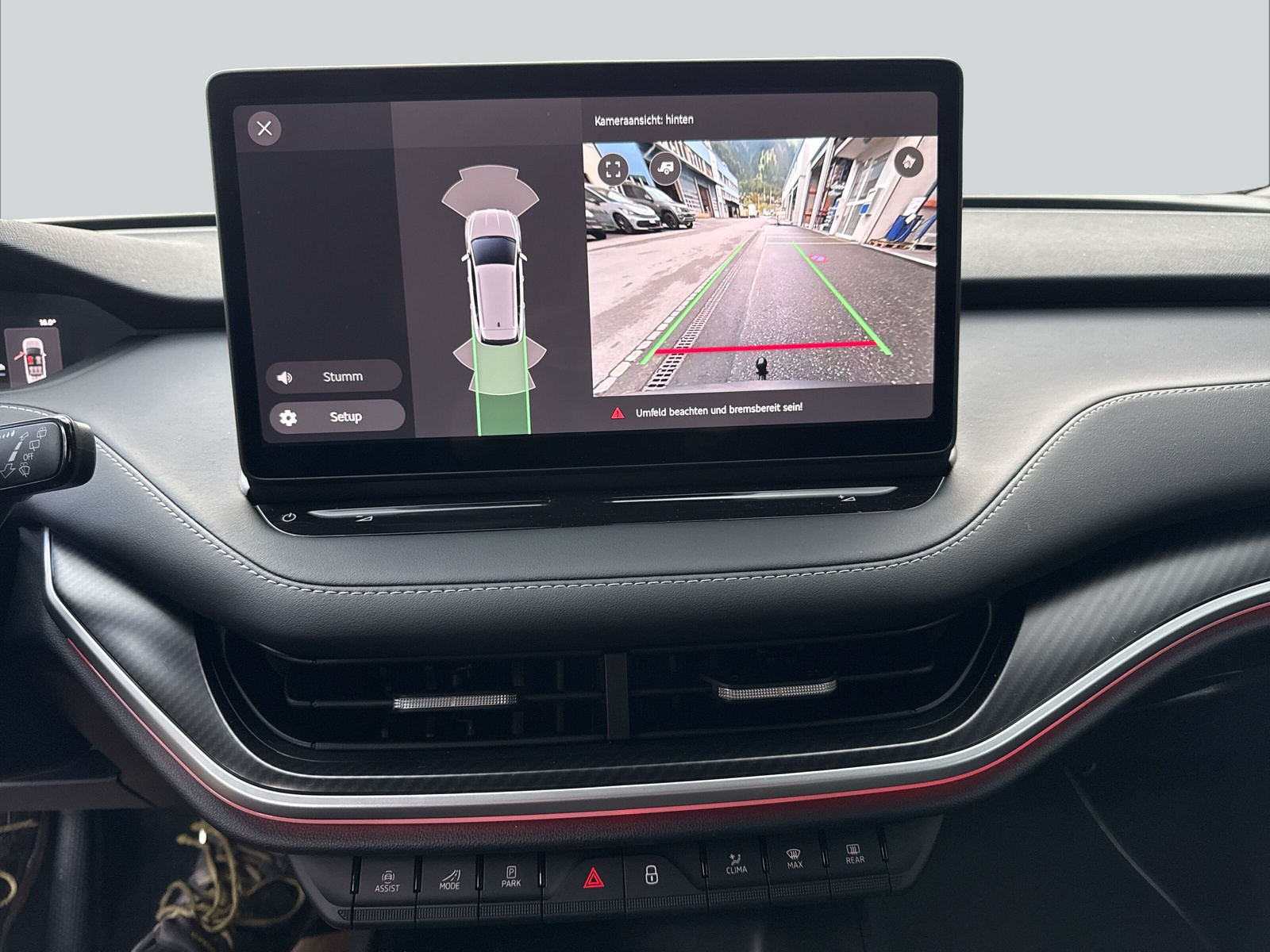 SKODA Enyaq 85x Sportline 4x4-image-14