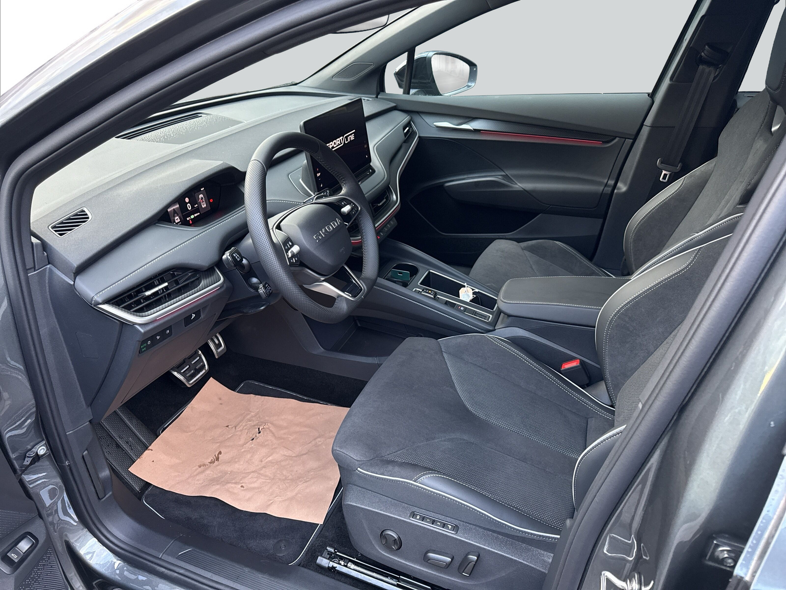 SKODA Enyaq 85x Sportline 4x4-image-8