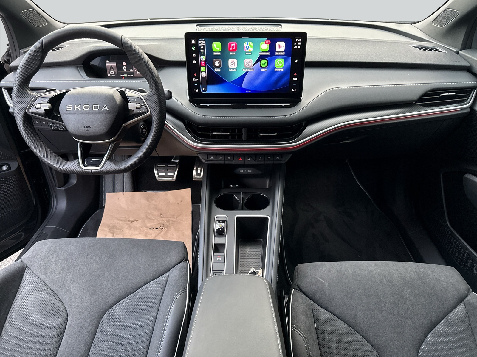 SKODA Enyaq 85x Sportline 4x4-image-12
