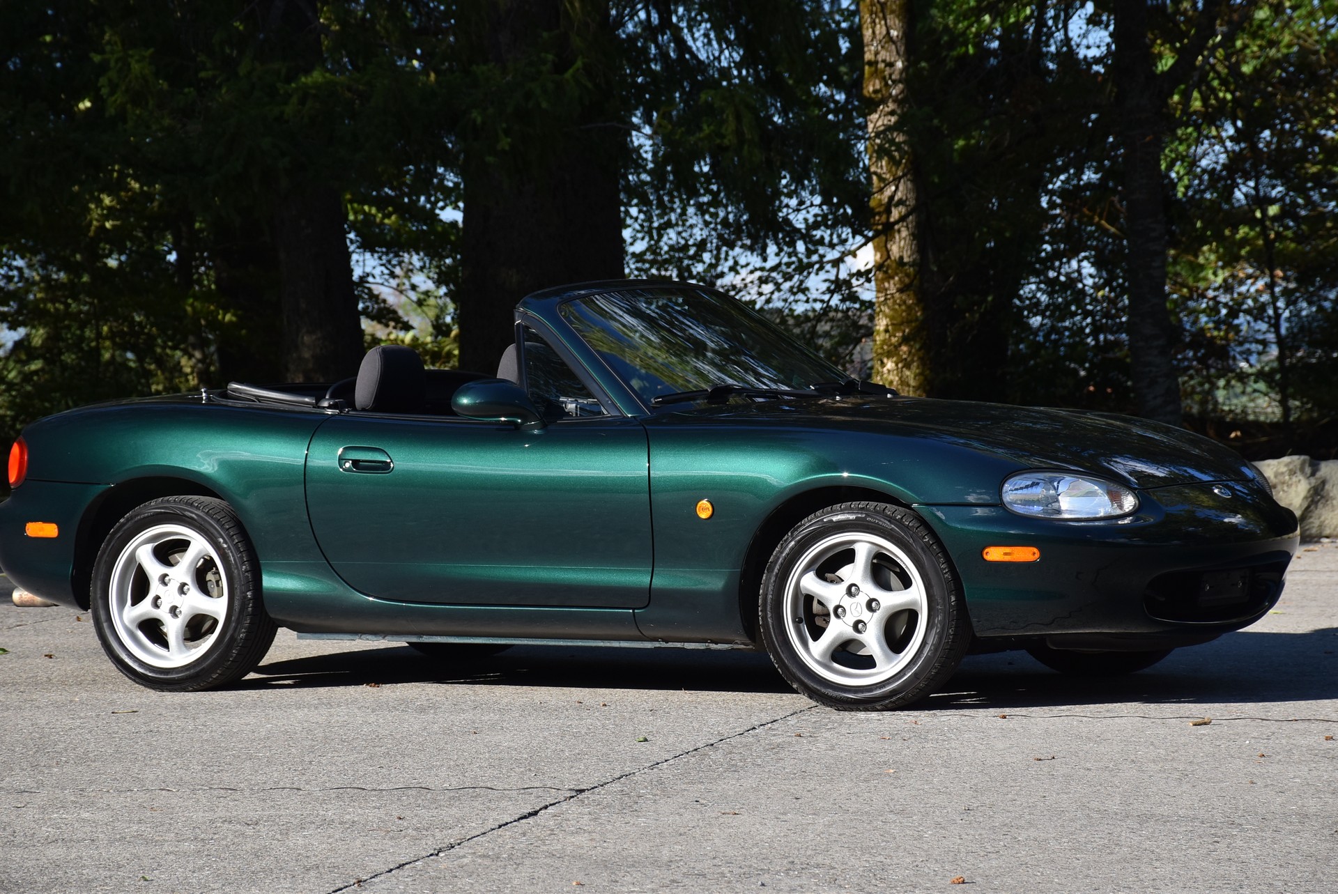 MAZDA 1.6i-16V Youngster-image-0
