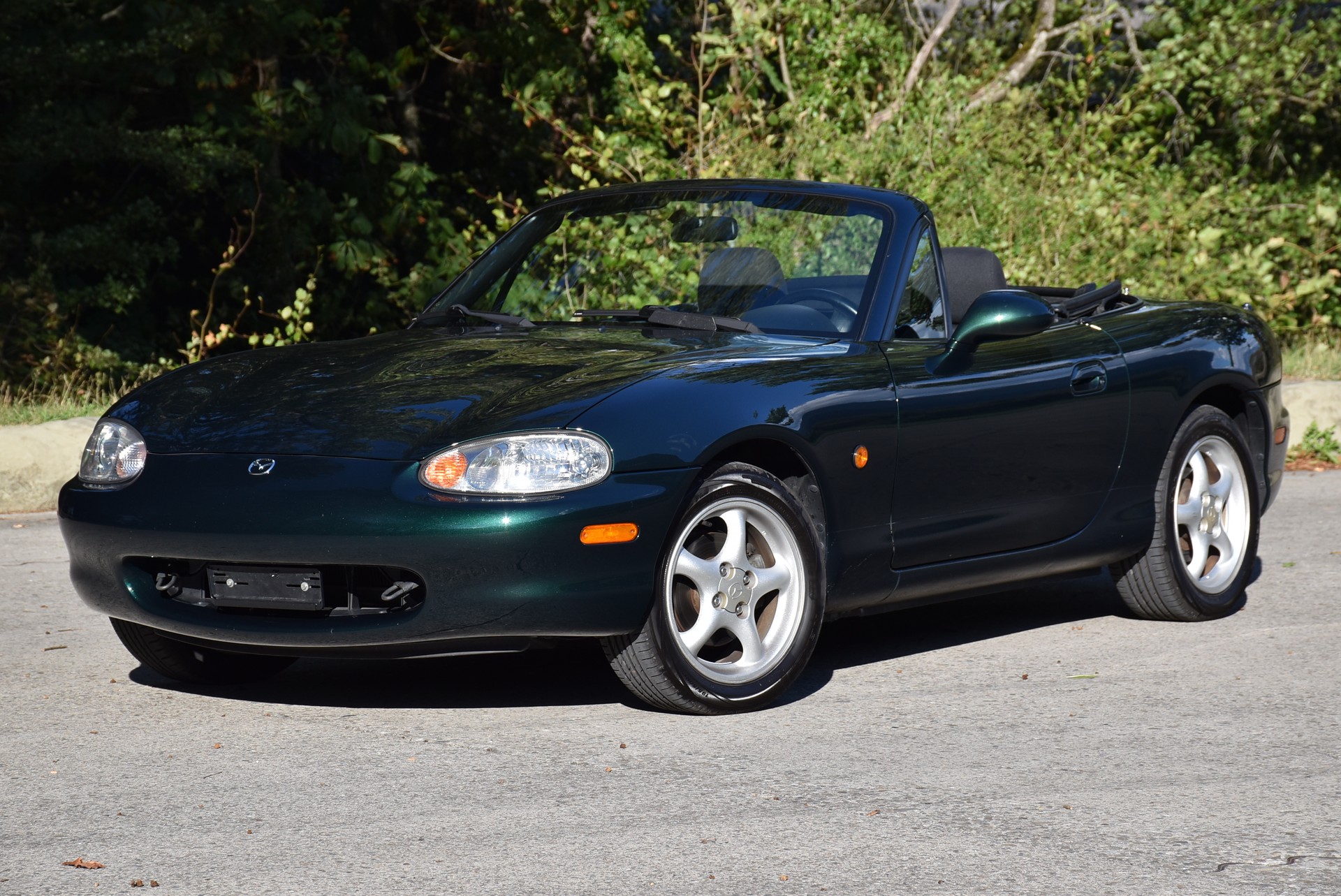 MAZDA 1.6i-16V Youngster-image-1