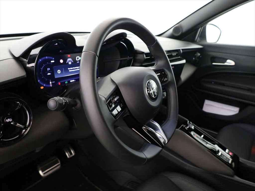 ALFA ROMEO Junior BEV 156 54kWh Speciale-image-6
