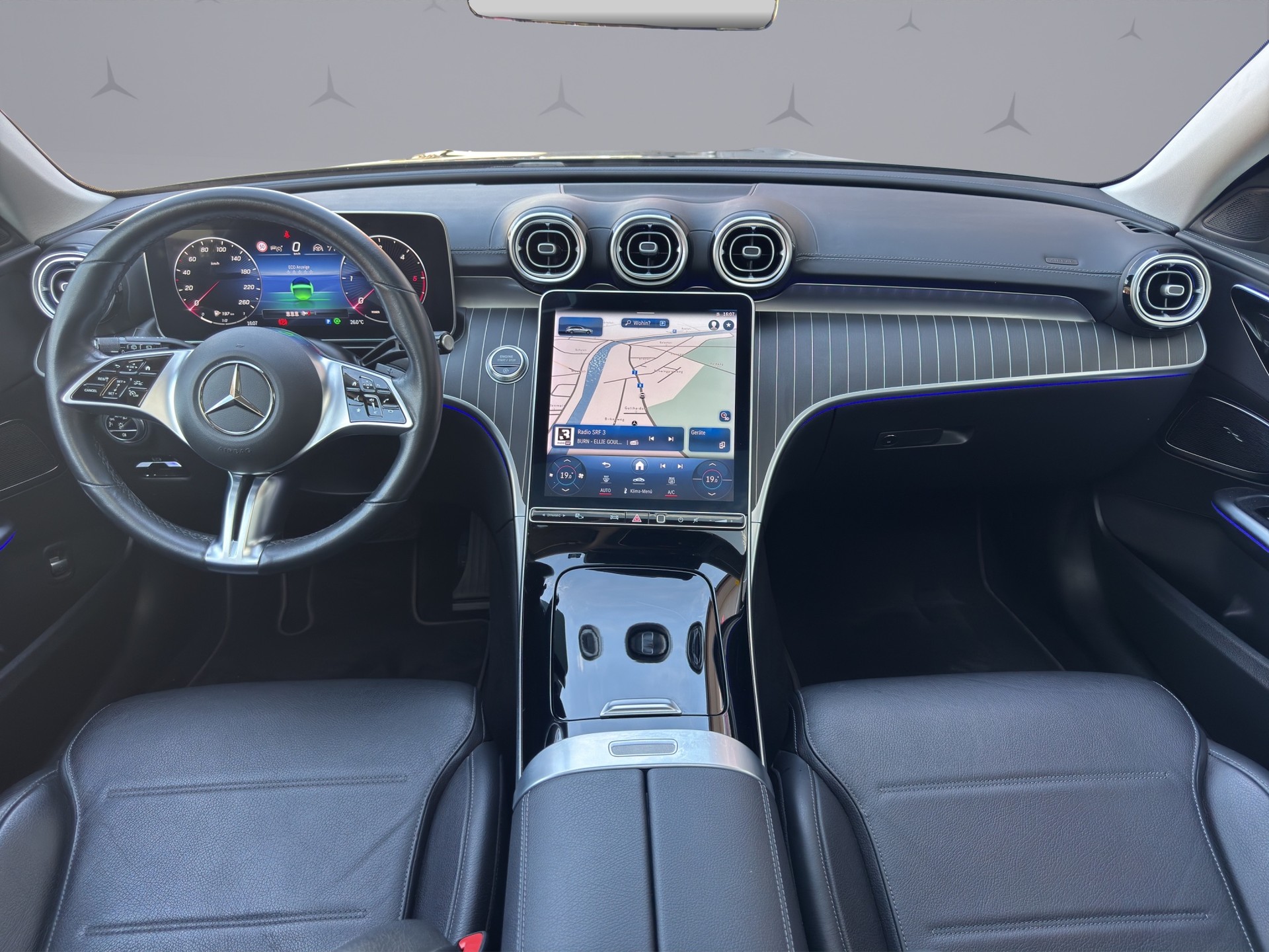 MERCEDES-BENZ C 220 d Avantgarde Kombi-image-12