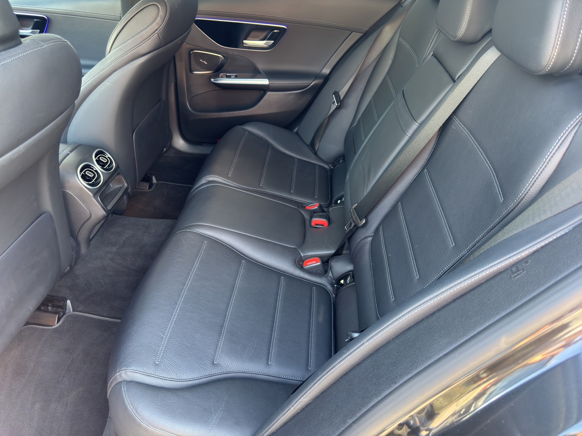 MERCEDES-BENZ C 220 d Avantgarde Kombi-image-9