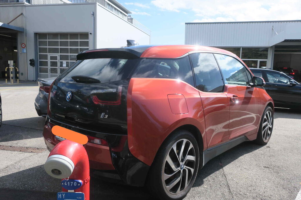 BMW i3 (94Ah)-image-1