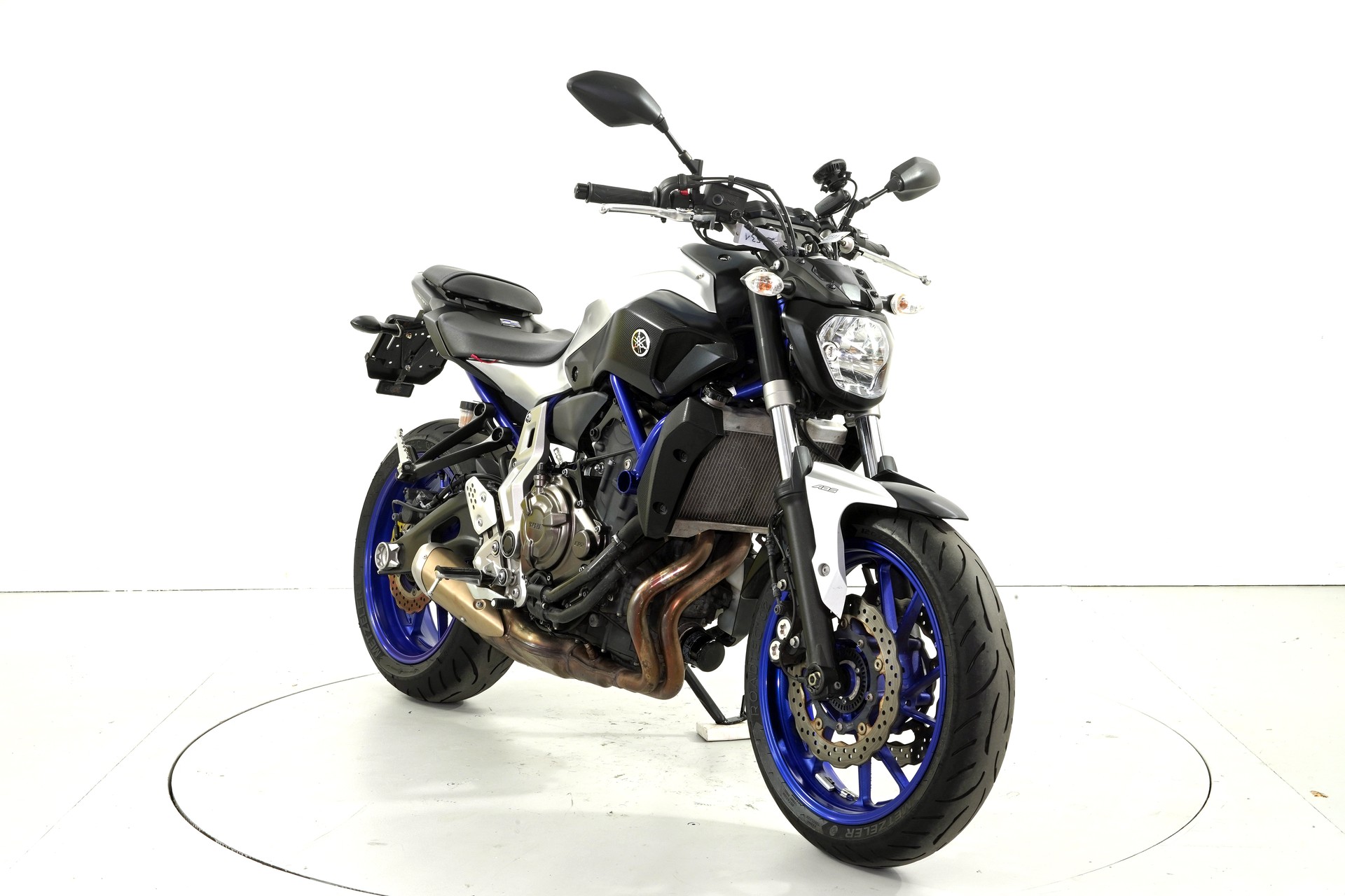 YAMAHA MT-07 ABS-showroom-element-1