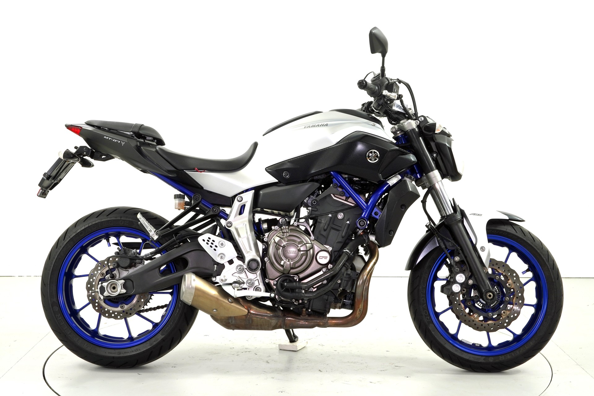 YAMAHA MT-07 ABS-showroom-element-3