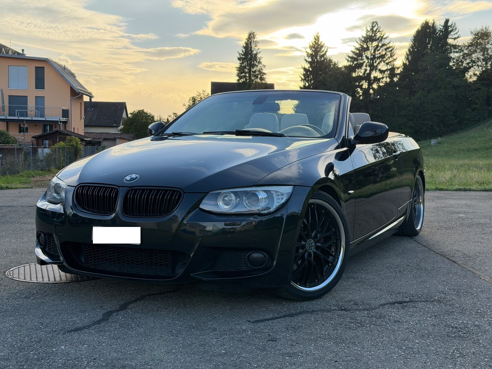BMW 325i-image-0