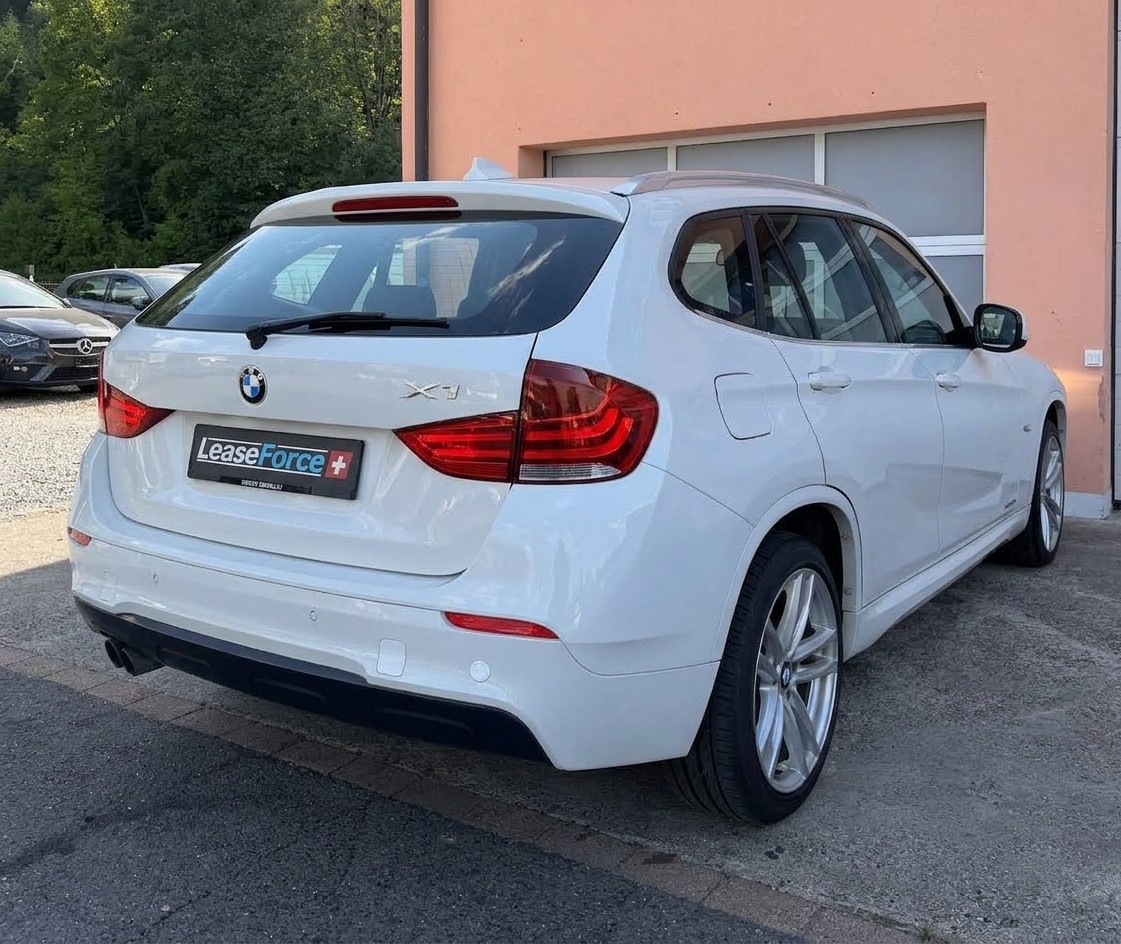 BMW X1 xDrive 28i Pack-M Steptronic-image-2