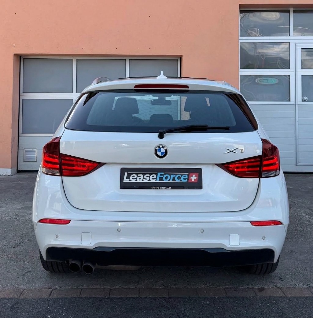BMW X1 xDrive 28i Pack-M Steptronic-image-5