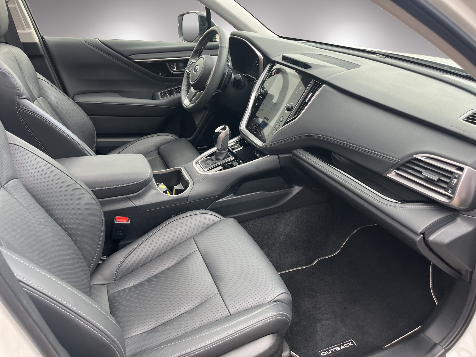 SUBARU Outback 2.5i Luxury-image-10