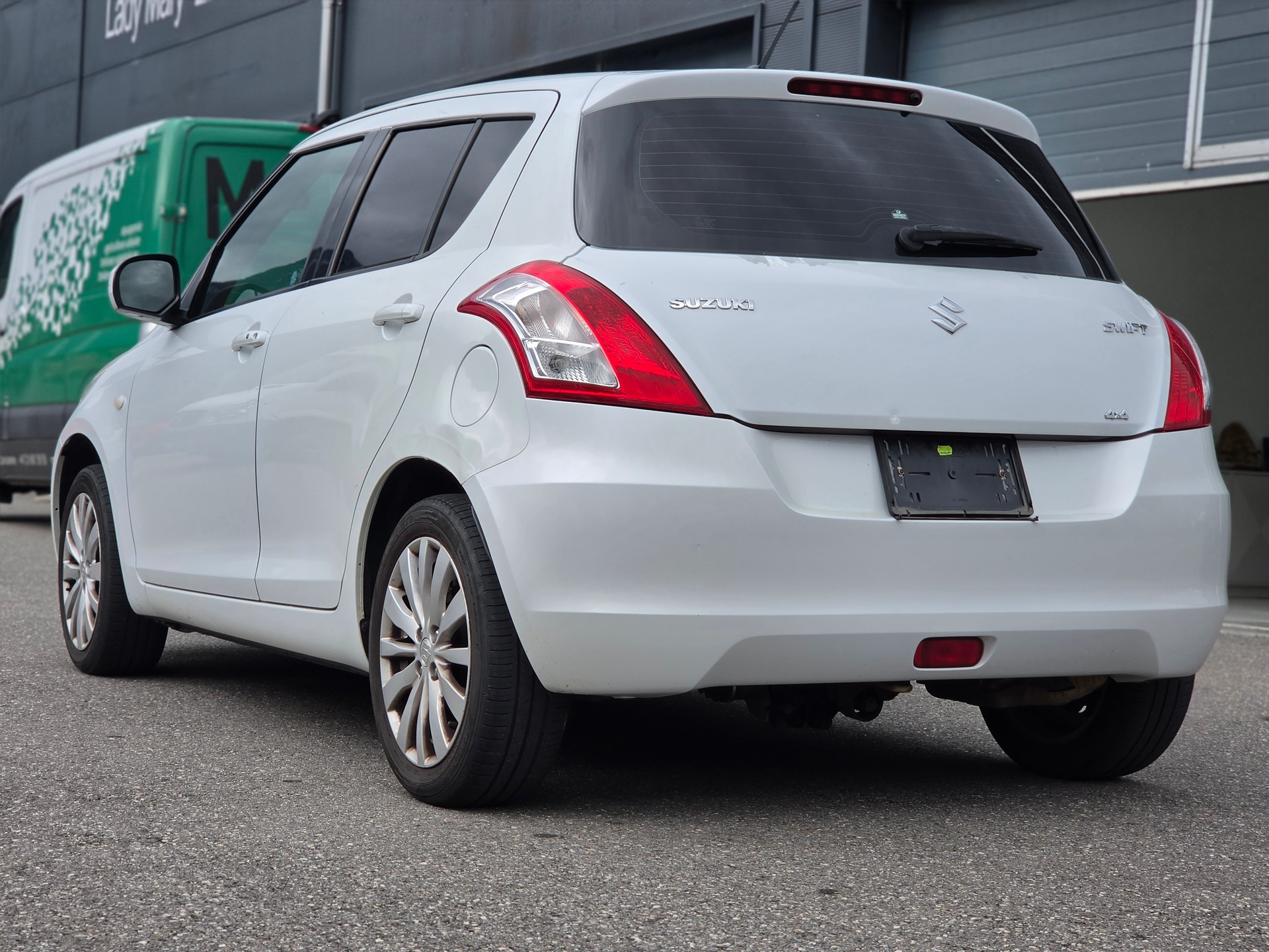 SUZUKI Swift 1.2i 16V GL Top 4x4-image-5