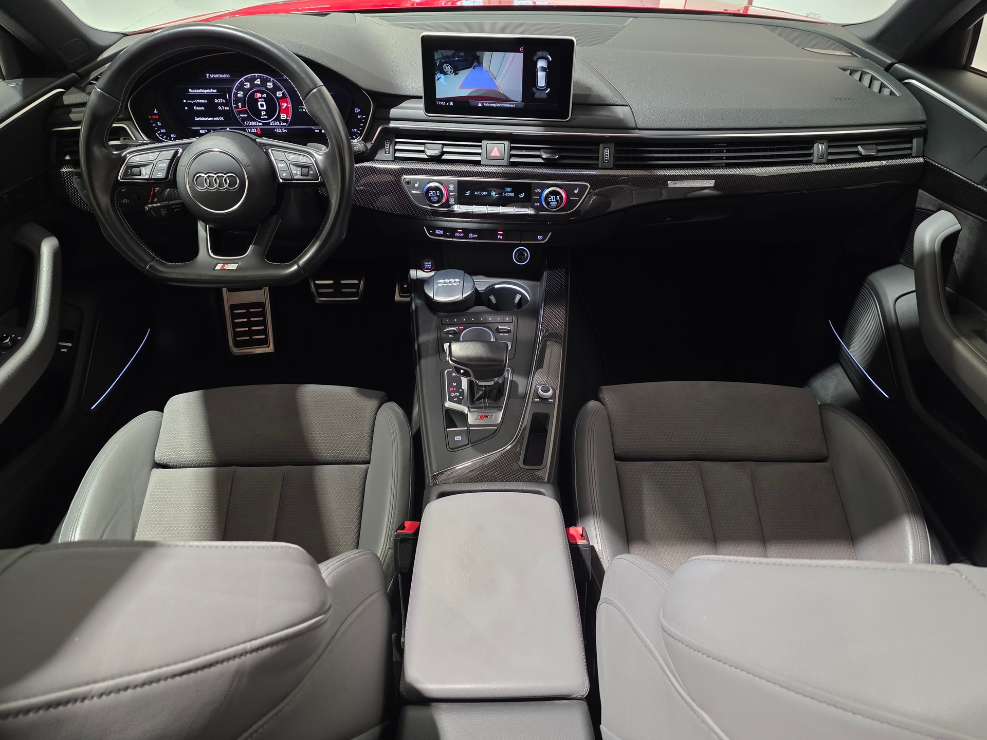 AUDI S4 Avant 3.0 TFSI quattro tiptronic-image-4