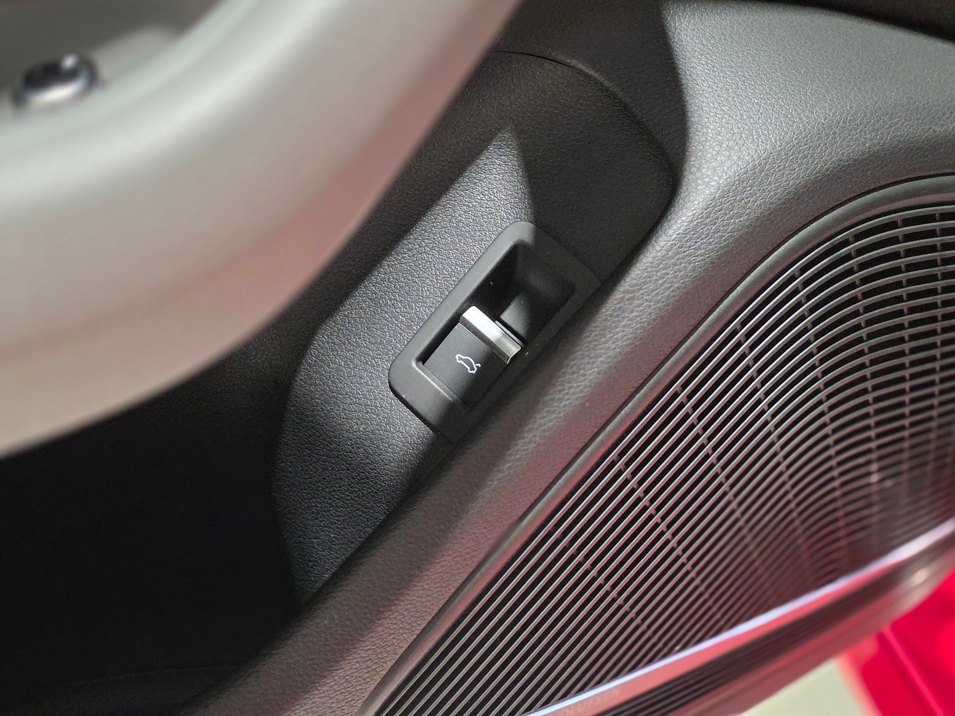 AUDI S4 Avant 3.0 TFSI quattro tiptronic-image-15