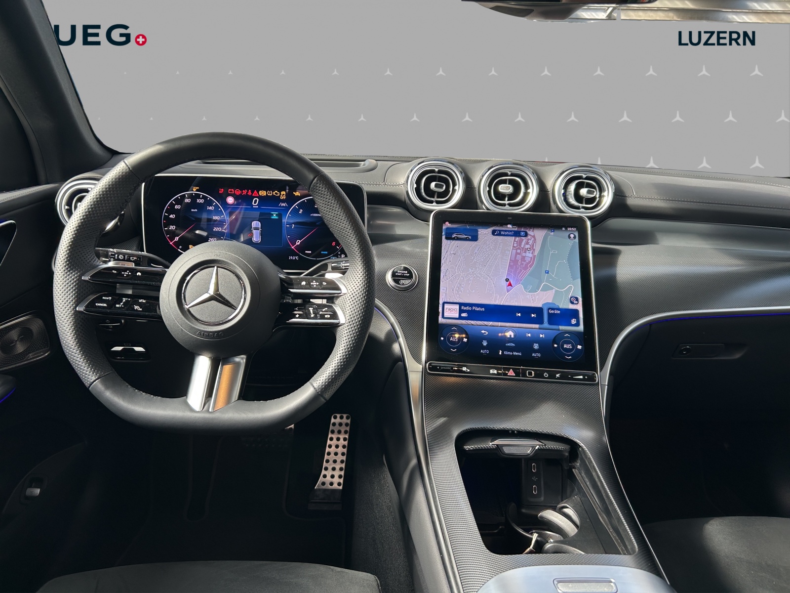 MERCEDES-BENZ GLC 220 d 4Matic 9G-Tronic-image-10