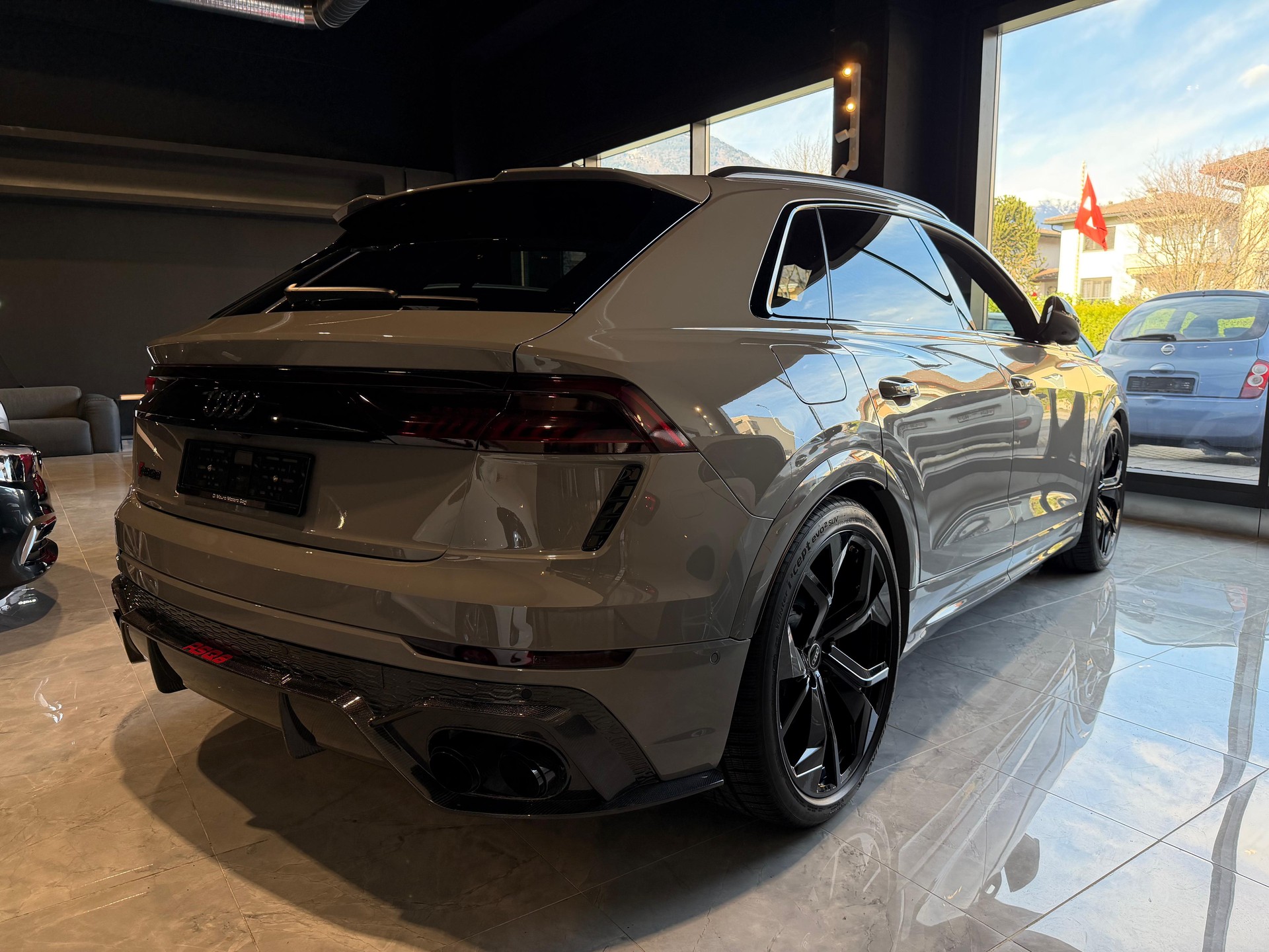 AUDI RSQ8 quattro tiptronic-image-4
