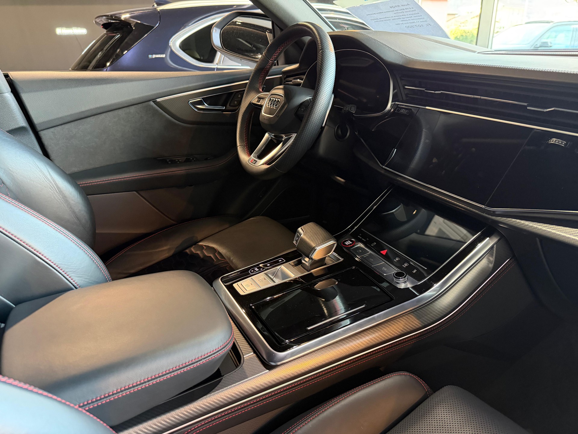 AUDI RSQ8 quattro tiptronic-image-13