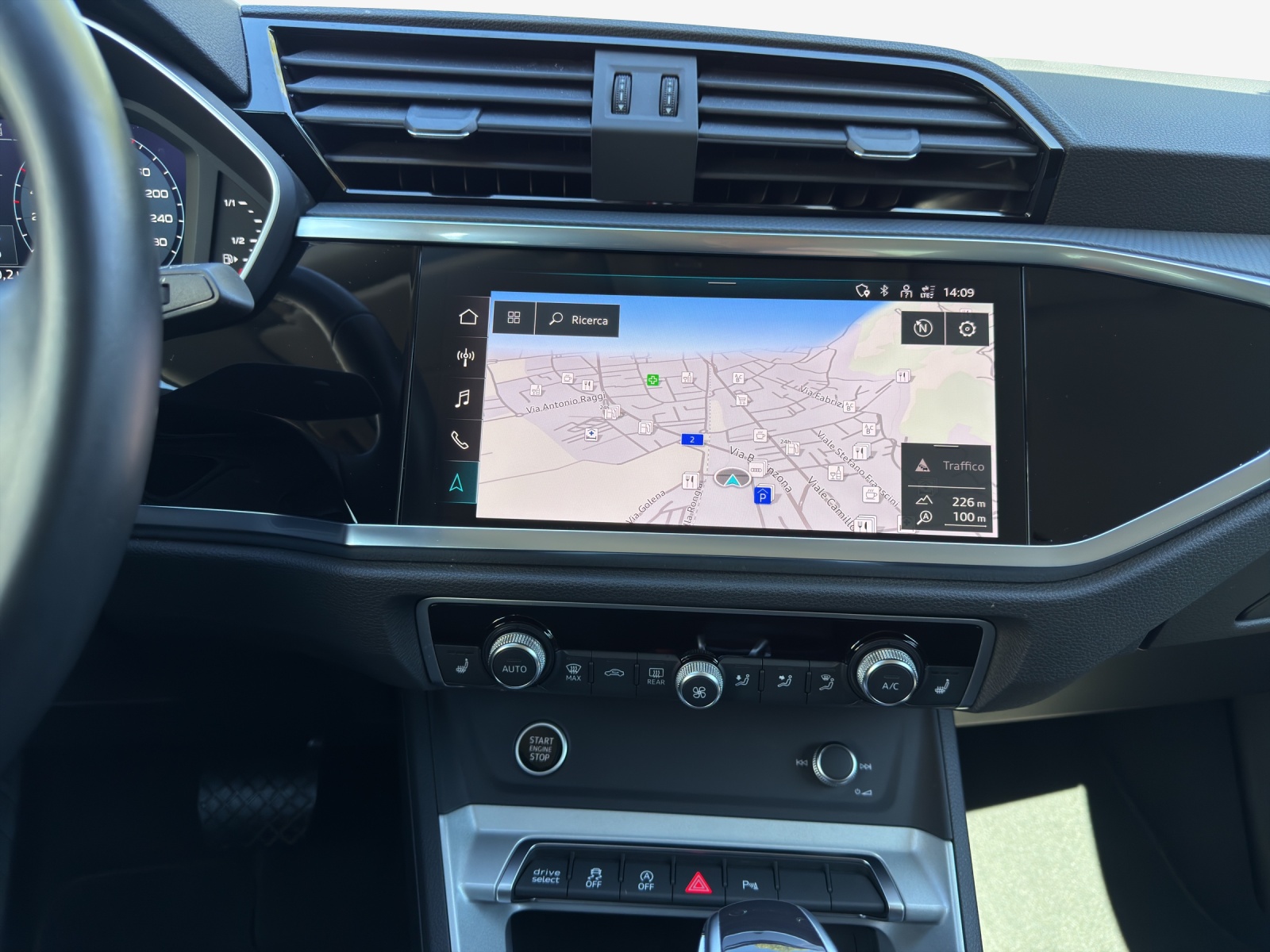 AUDI Q3 Sportback 35 TFSI Attraction S-tronic-image-10