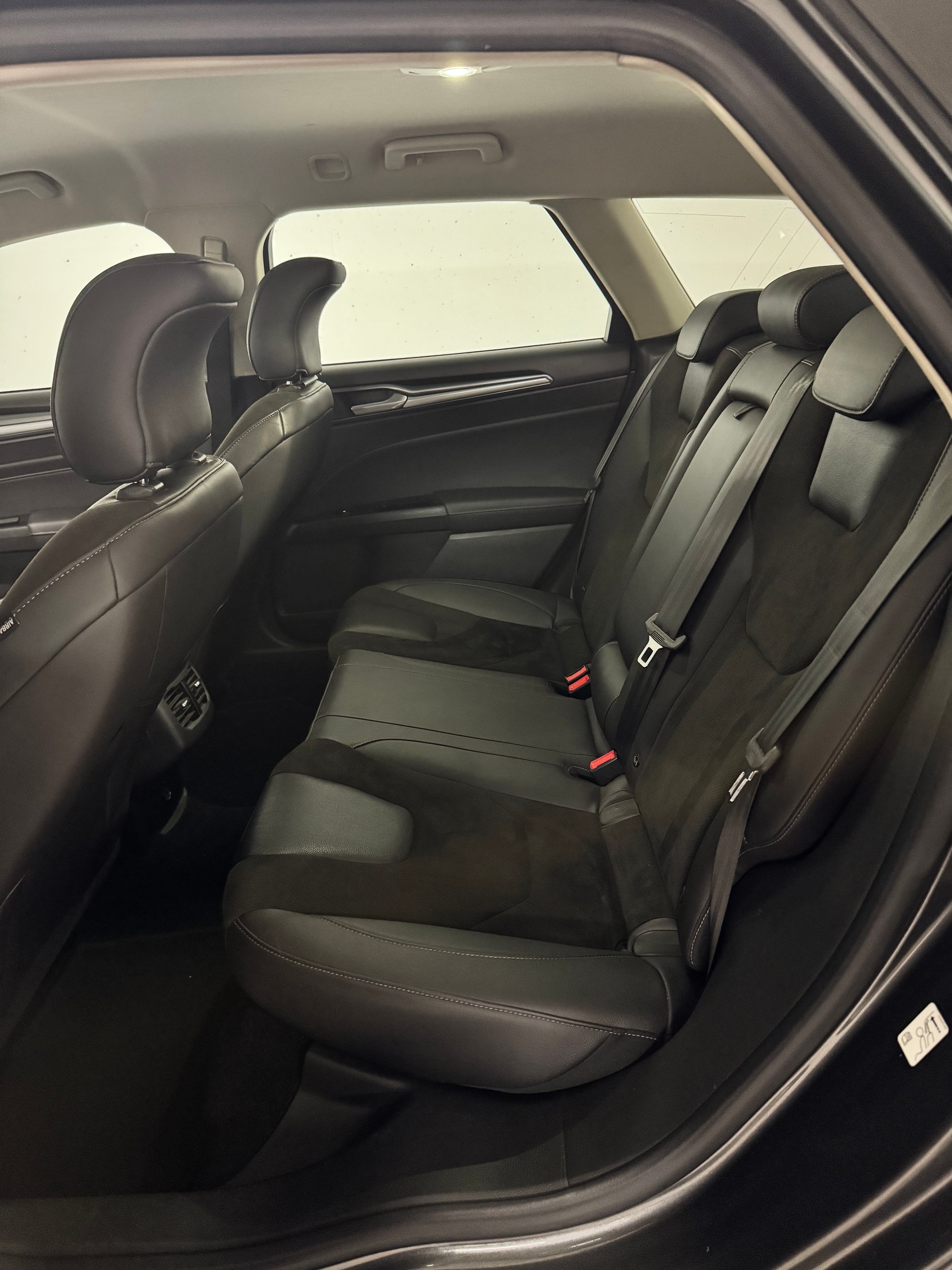FORD Mondeo 2.0 TDCi Titanium AWD PowerShift *AHK*-image-7