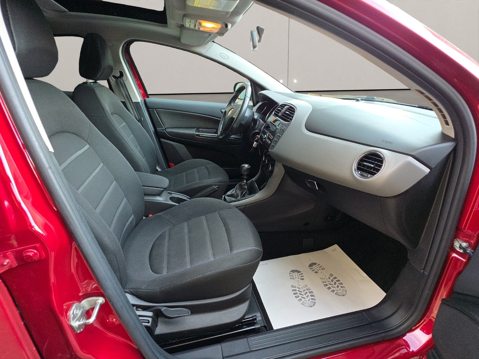 FIAT Bravo 1.4 16V Turbo Street-image-4