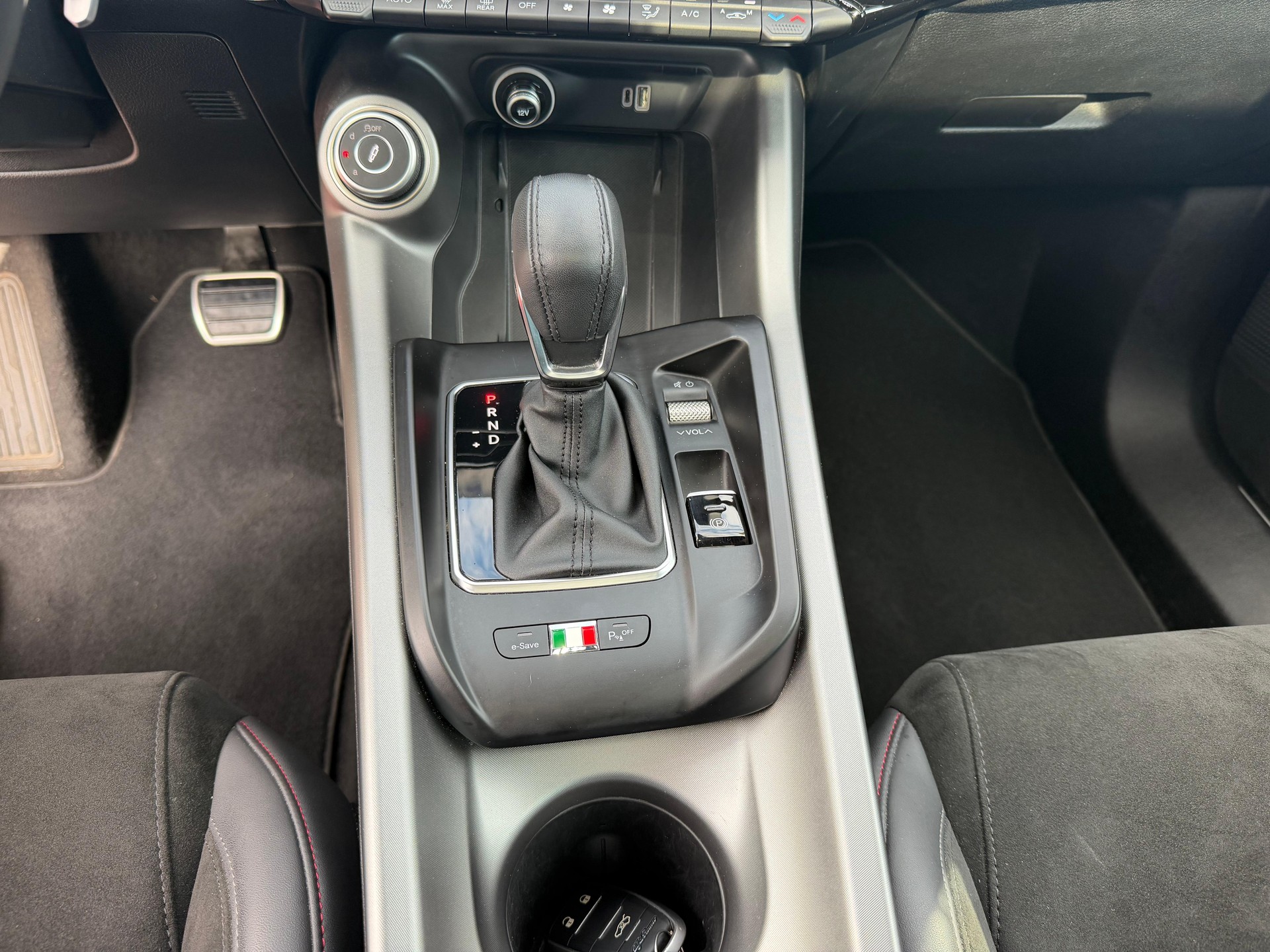 ALFA ROMEO Tonale 1.3 Plug-in Hybrid Veloce Q4-image-5