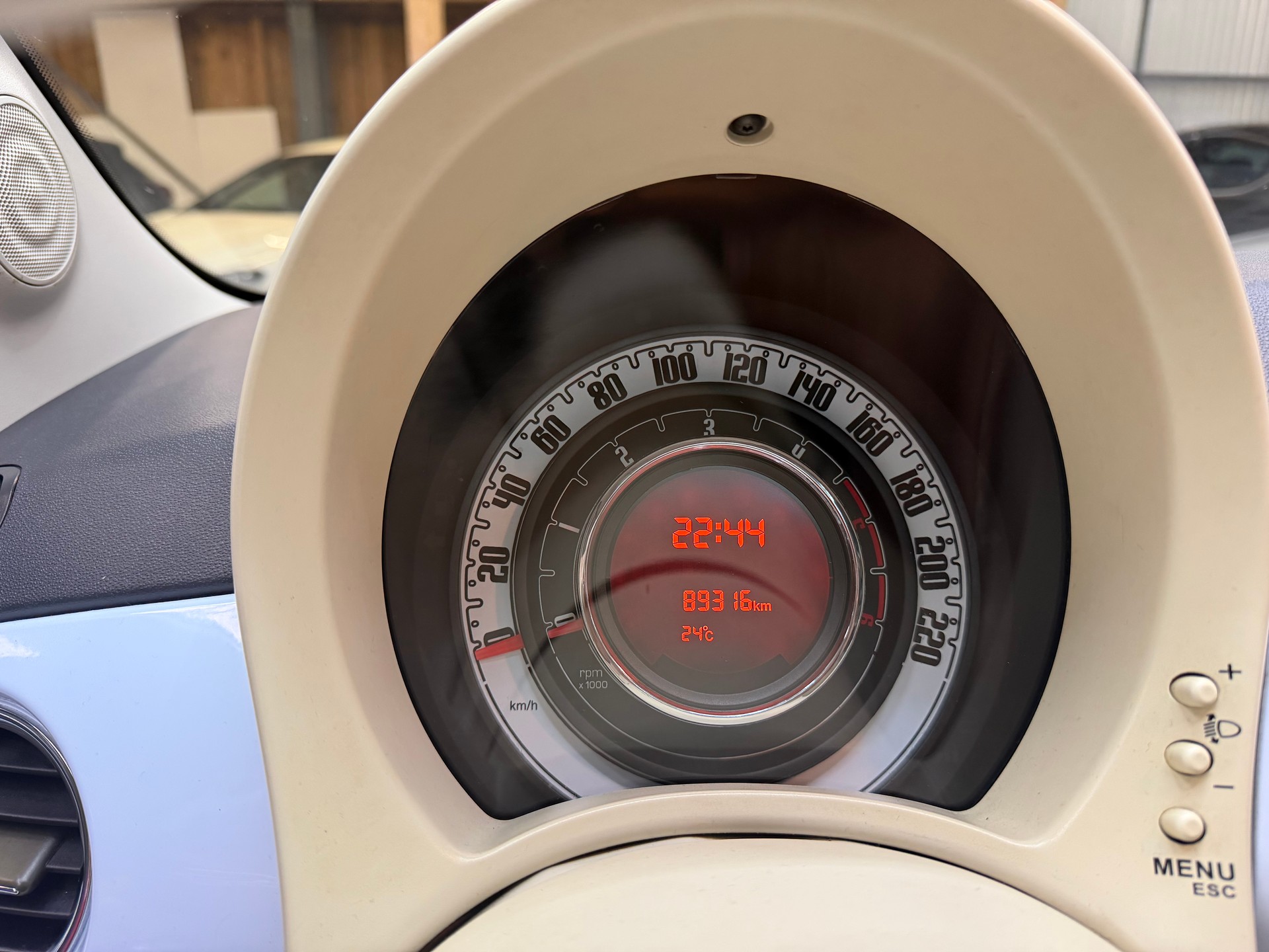 FIAT 500 1.3 JTD Lounge-image-12